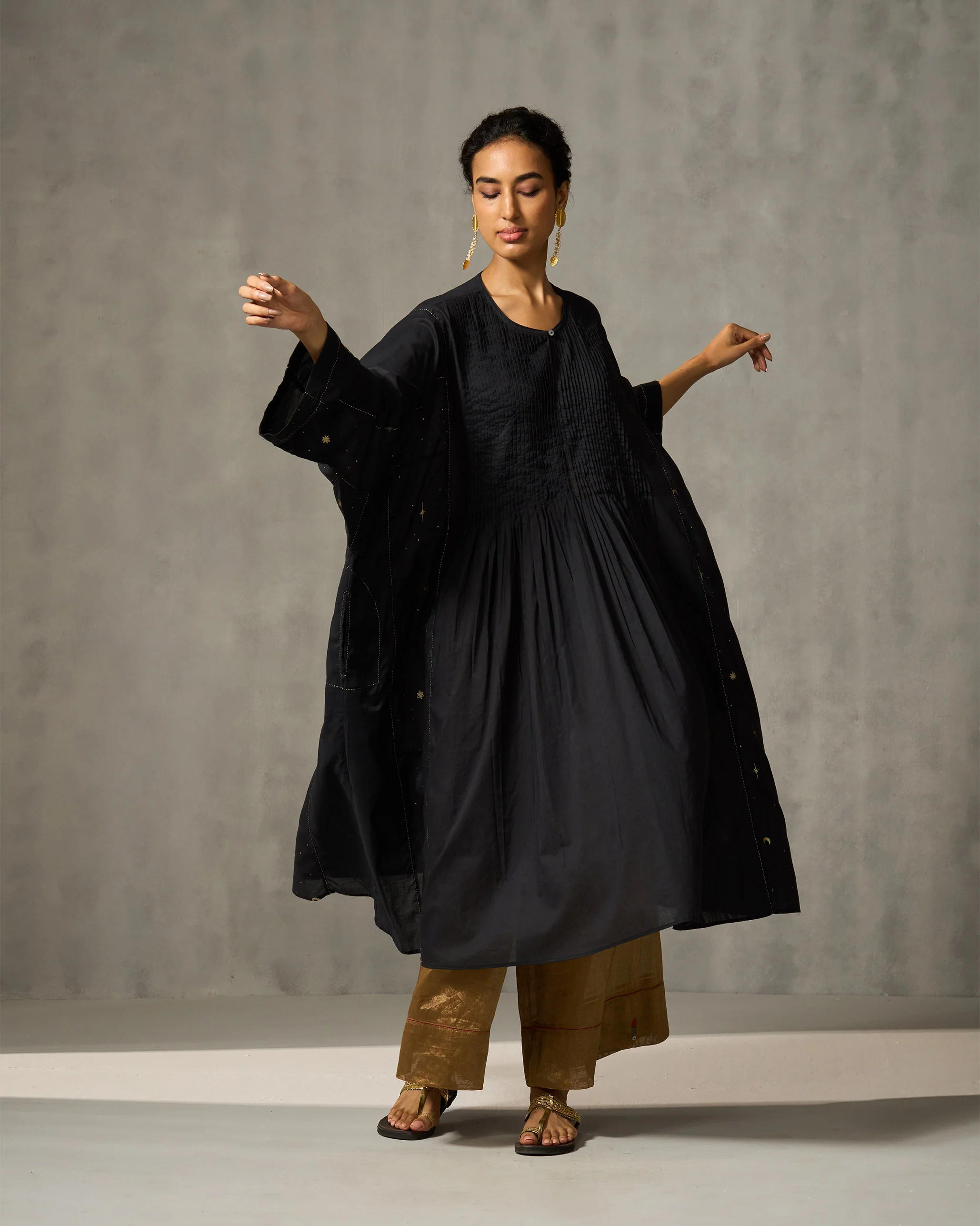 Pintuck Pheran - Black & Gold Print - Image 6
