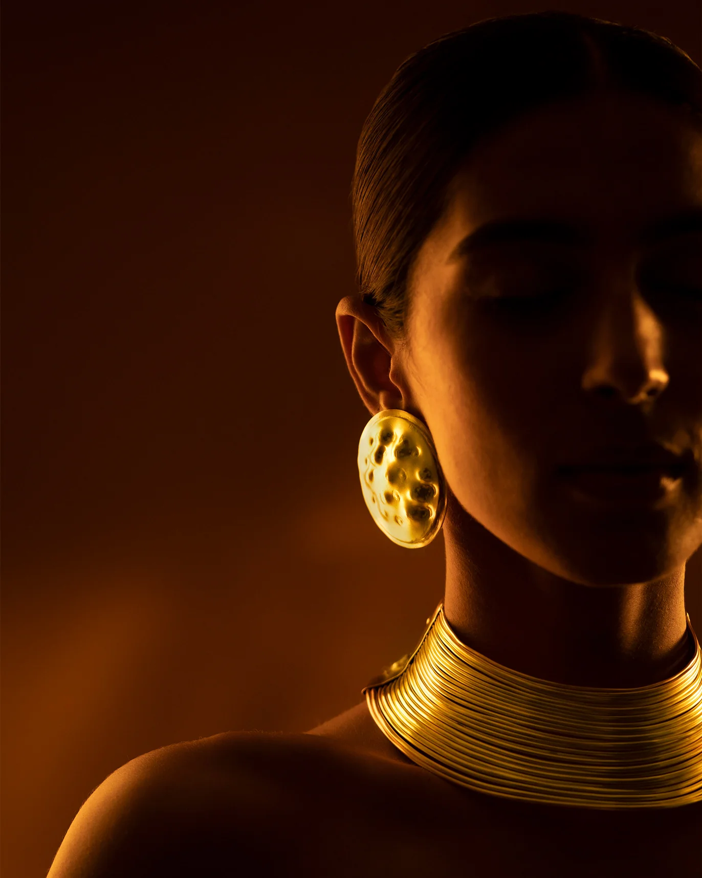 Placa Earrings - Gold - Image 5