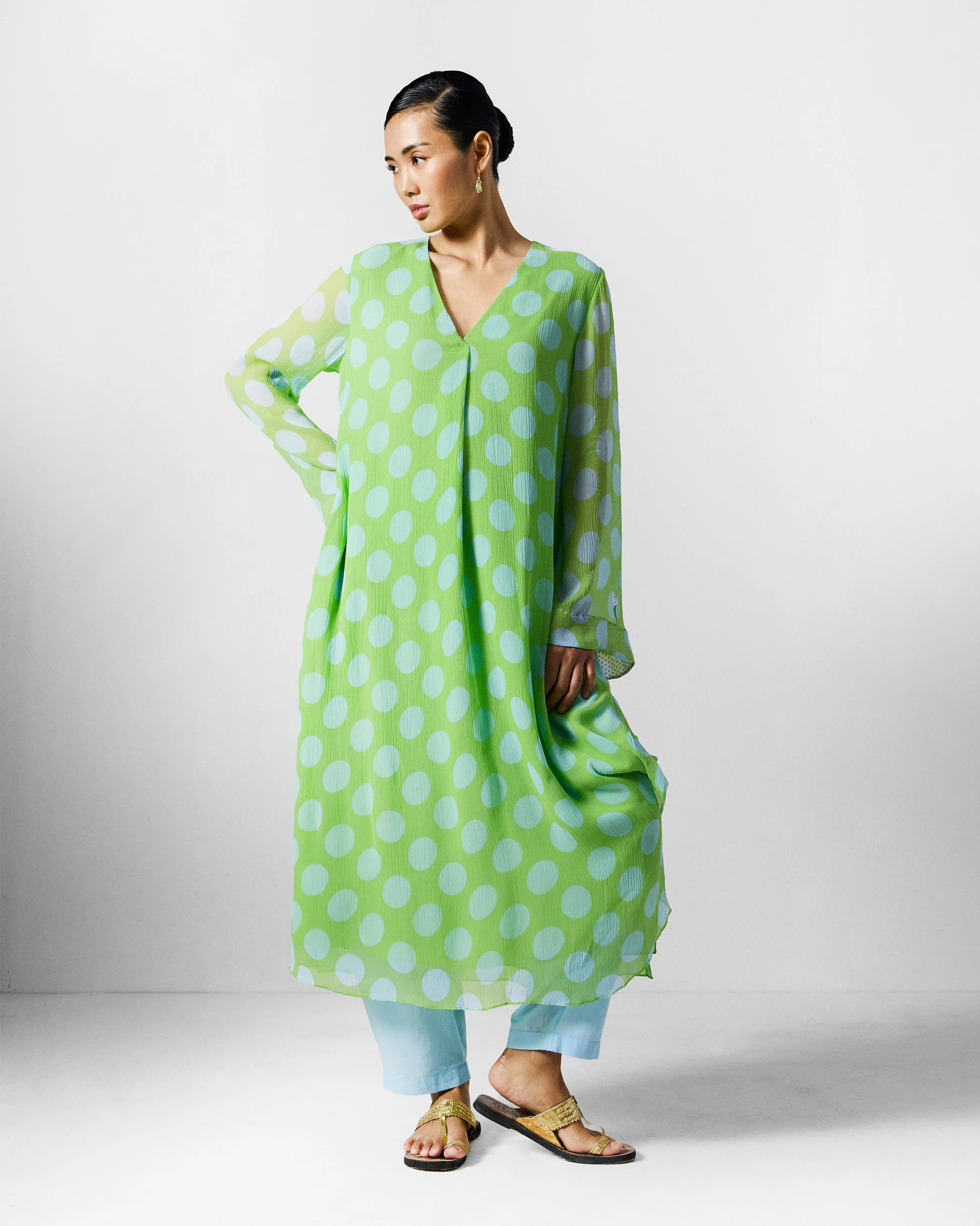 Pleated Bell Sleeve Kurta - Green & Blue Printed - Image 9