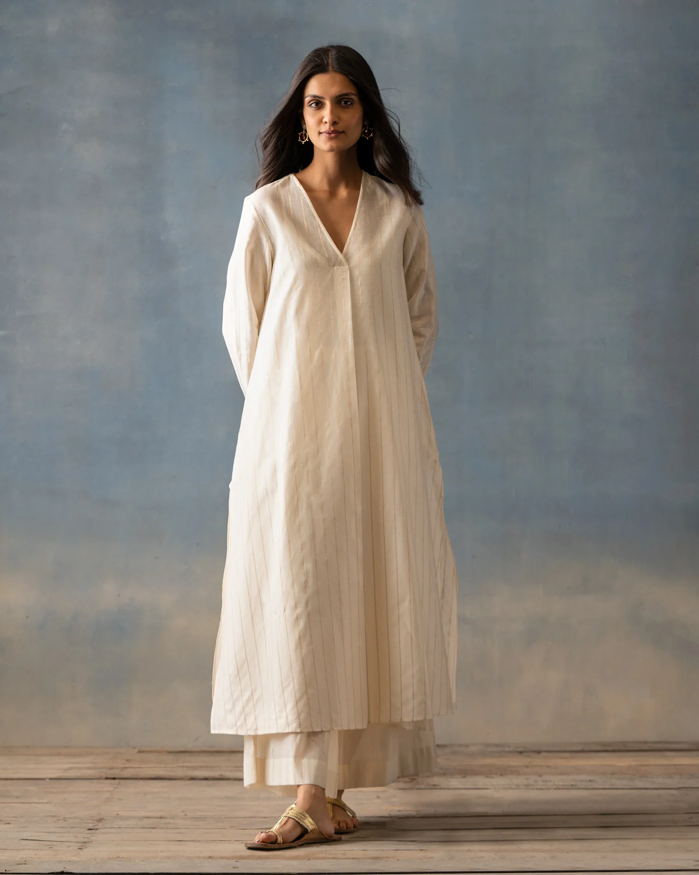 Pleated Kurta & Slip - Ivory & Gold - Image 4