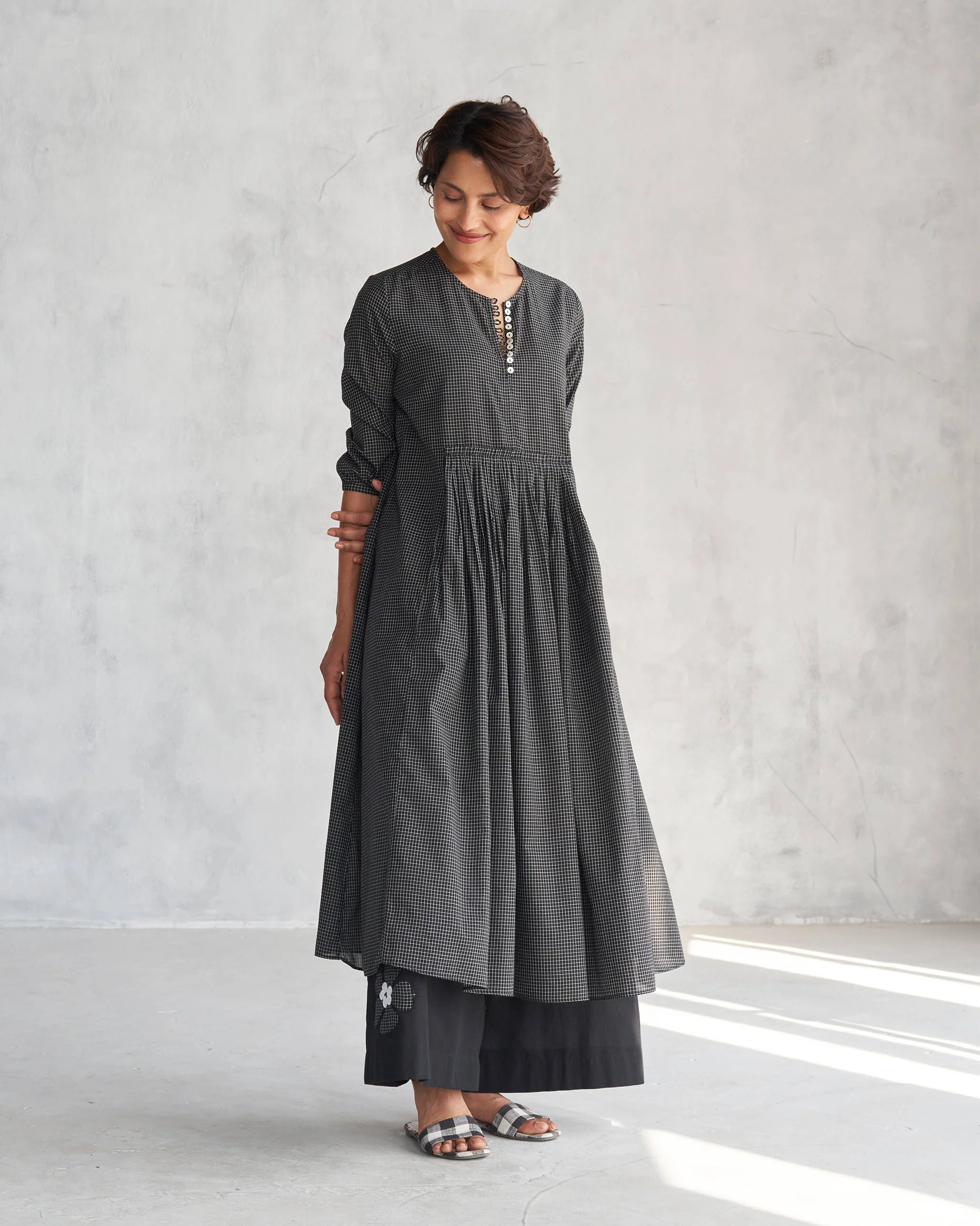 Pleated Waist Kurta - Black - Image 6