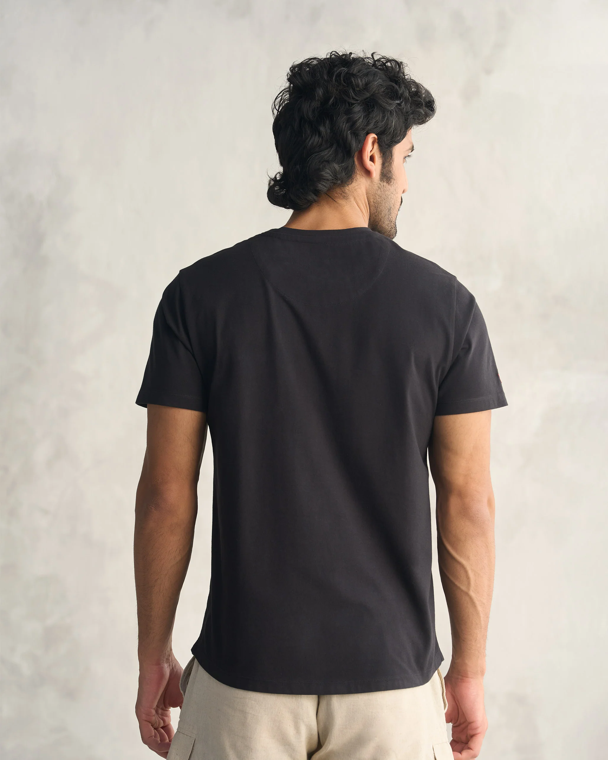 Pocket T-shirt - Black - Image 3