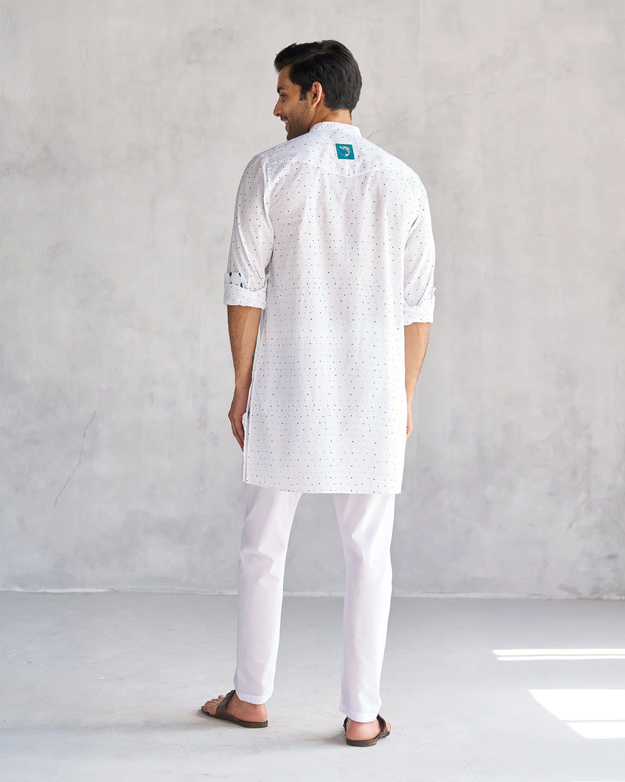 Pondicherry Kurta - White & Teal Tssxnb - Image 3