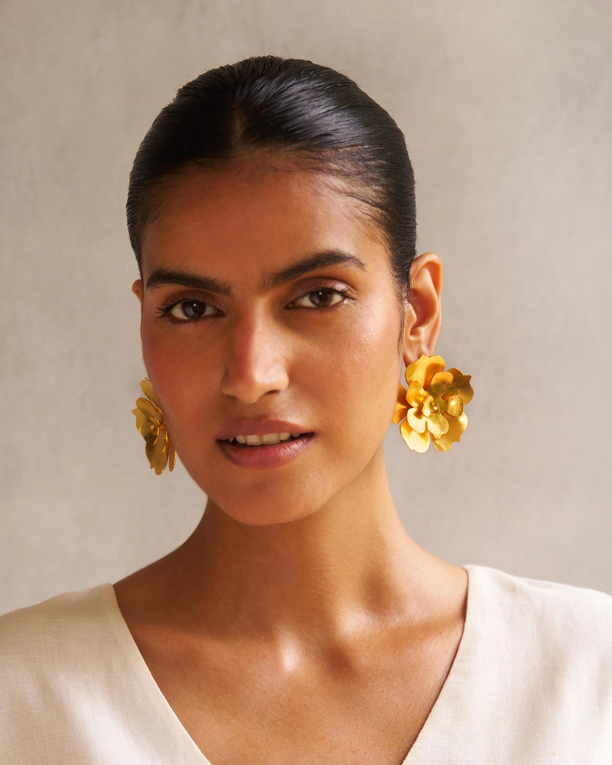 Poppy Earrings - Gold - Image 4