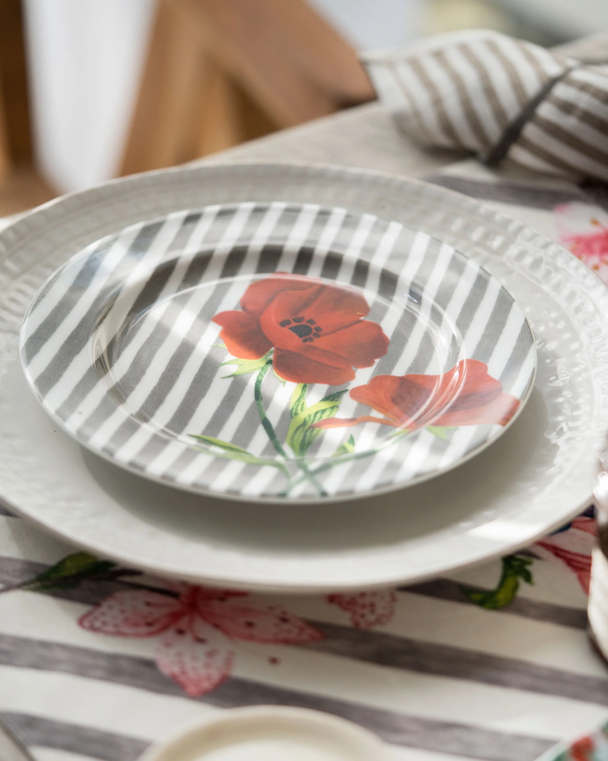 Poppy Quarter Plate - Image 2