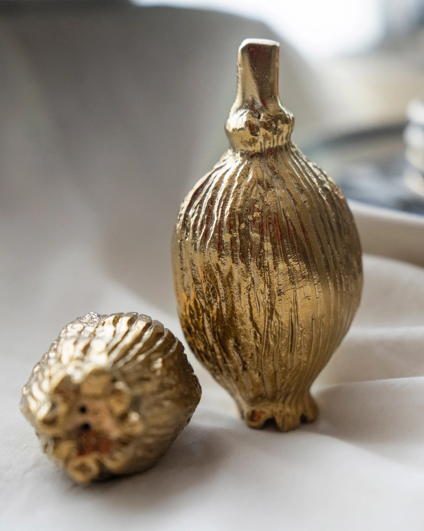 Poppy Salt & Pepper Shaker (Set of 2) - Image 2