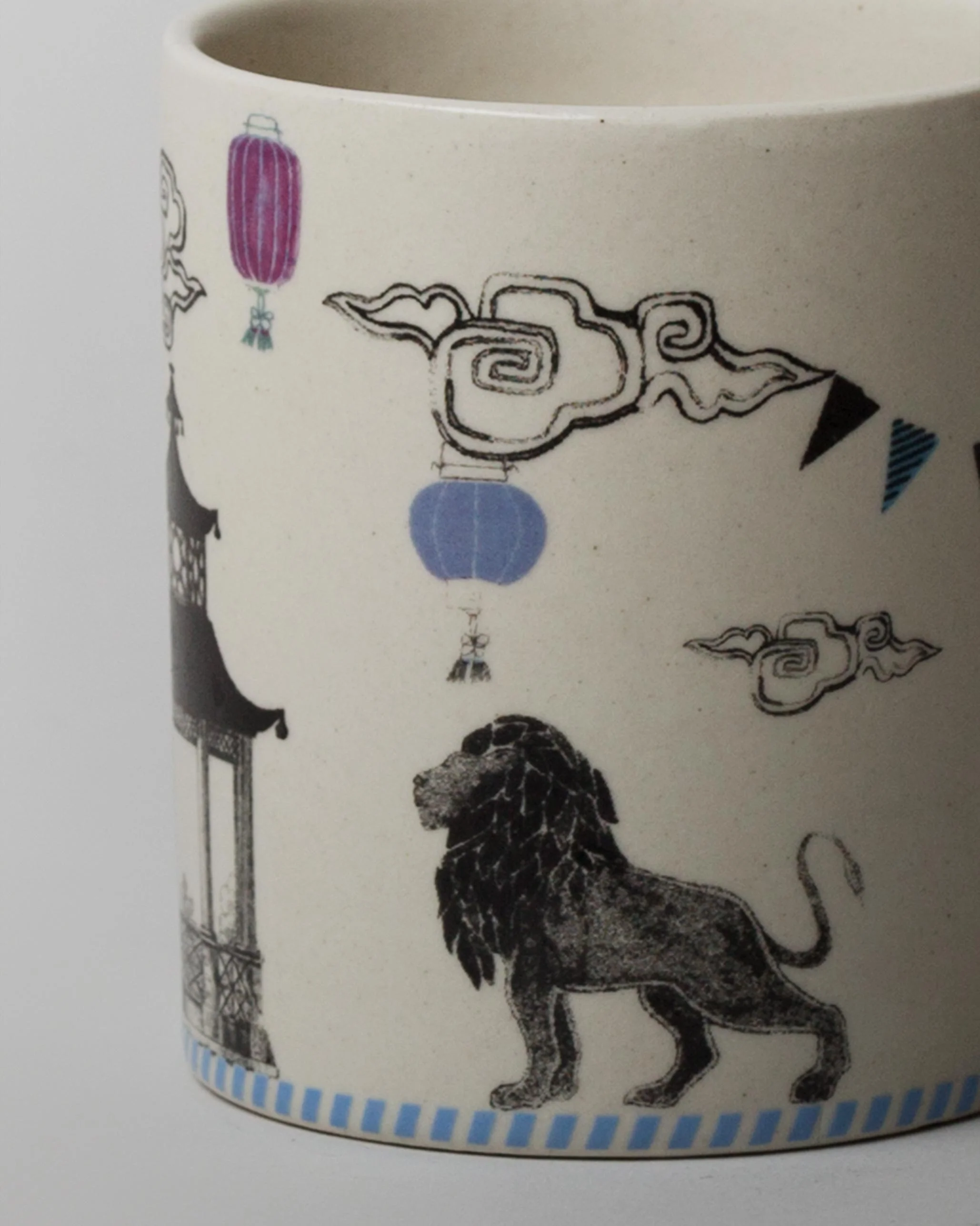 Raion Lion Mug - Image 2