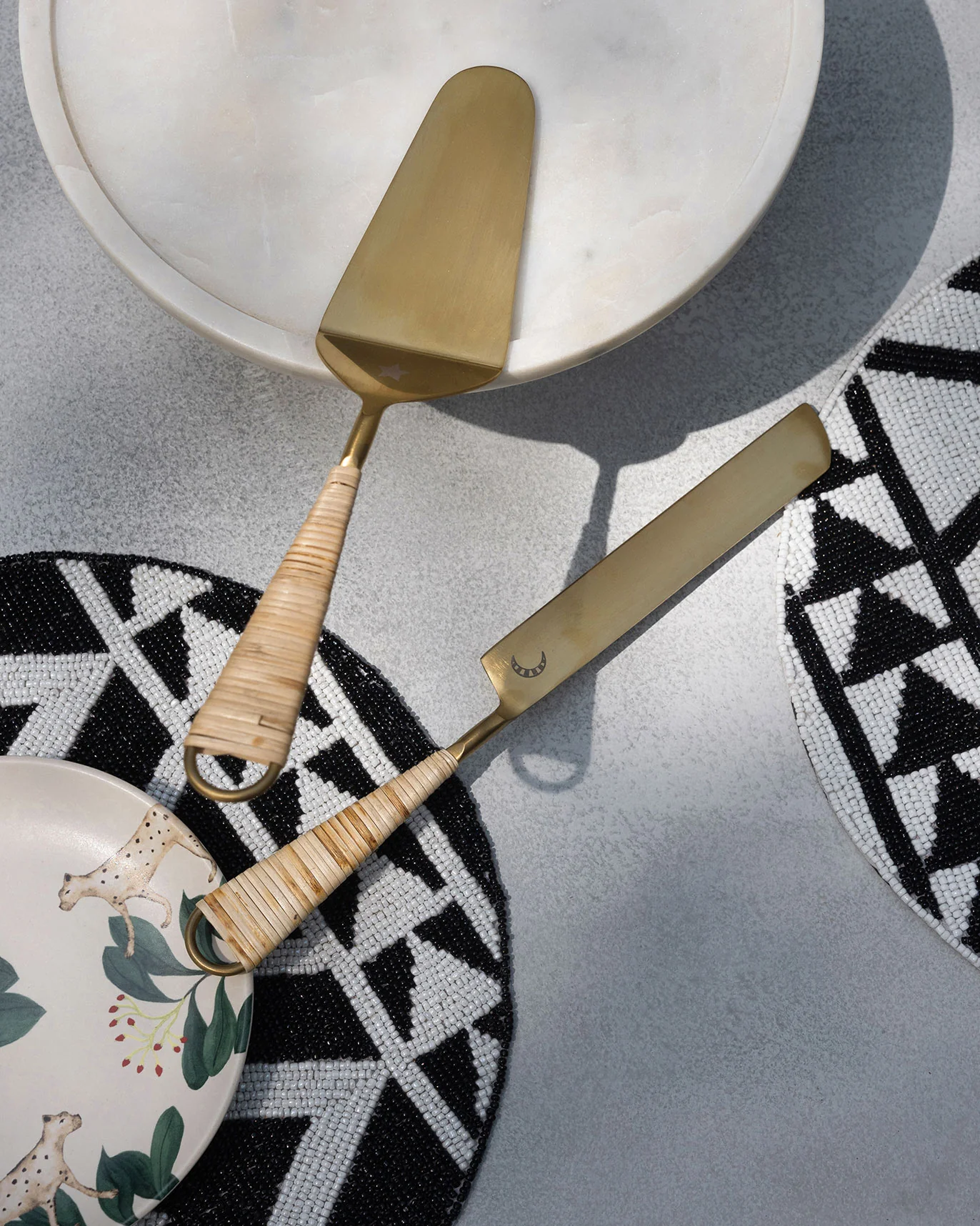 Rattan Cake Knife Server - Image 7