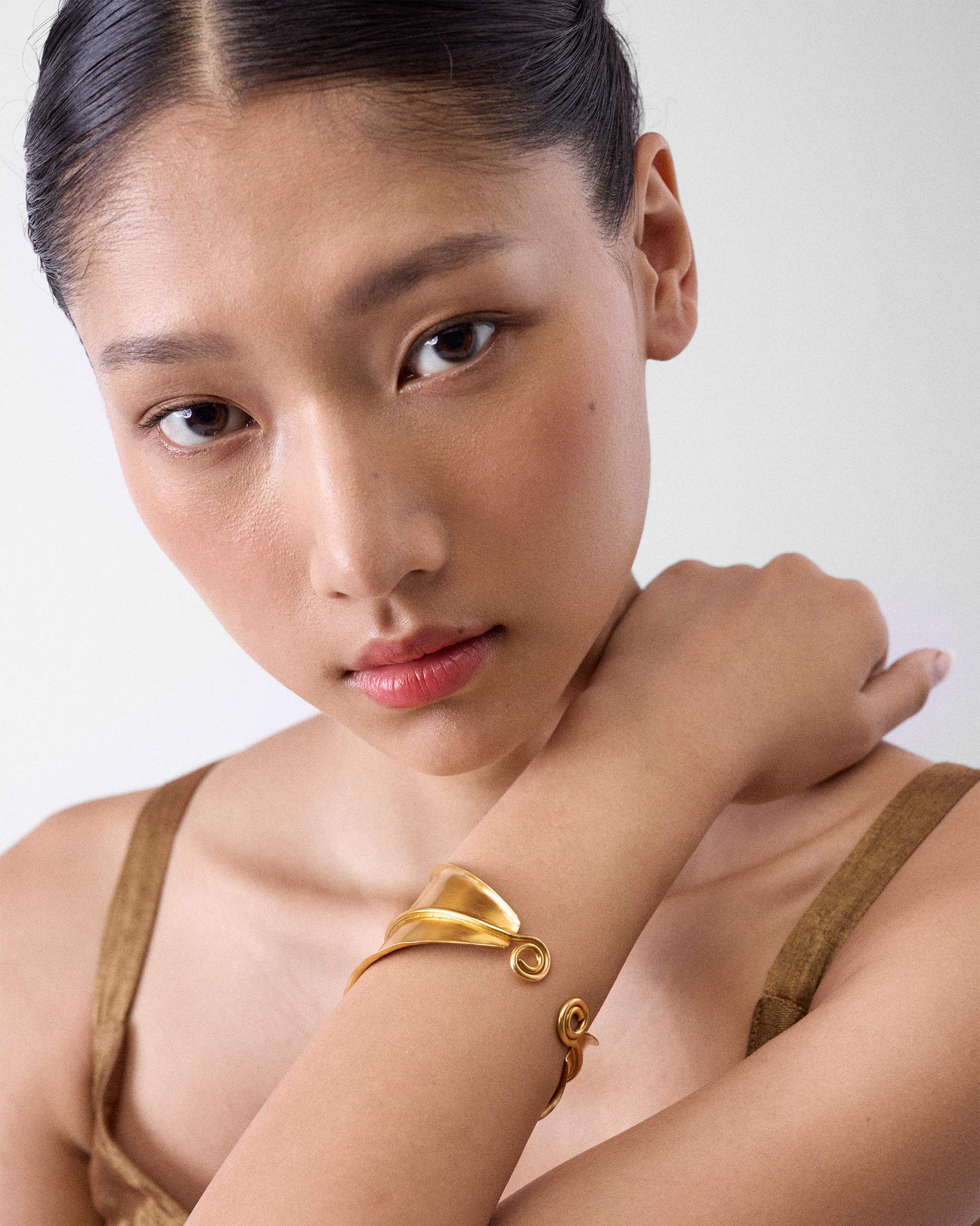 Rays Cuff - Gold - Image 7