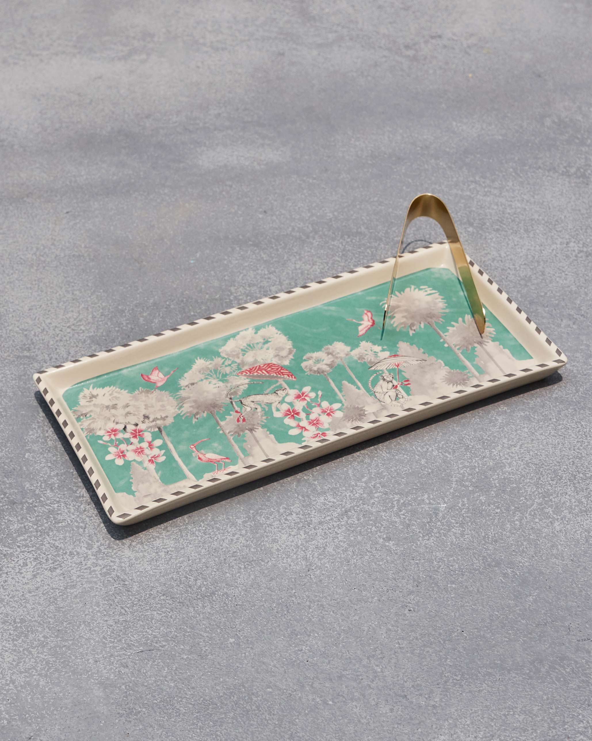 Recess Cookie Tray with Tongs - Image 3