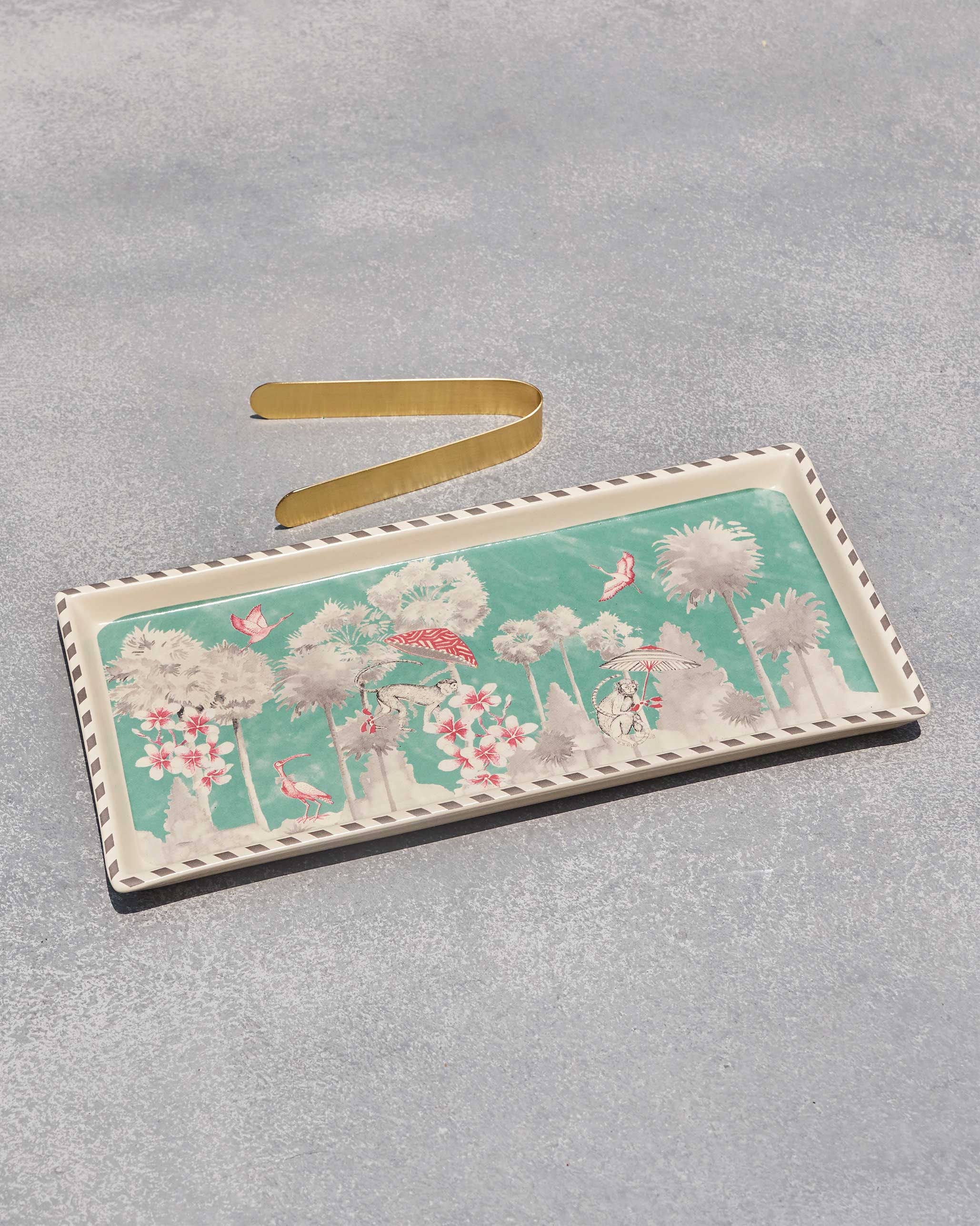 Recess Cookie Tray with Tongs - Image 4