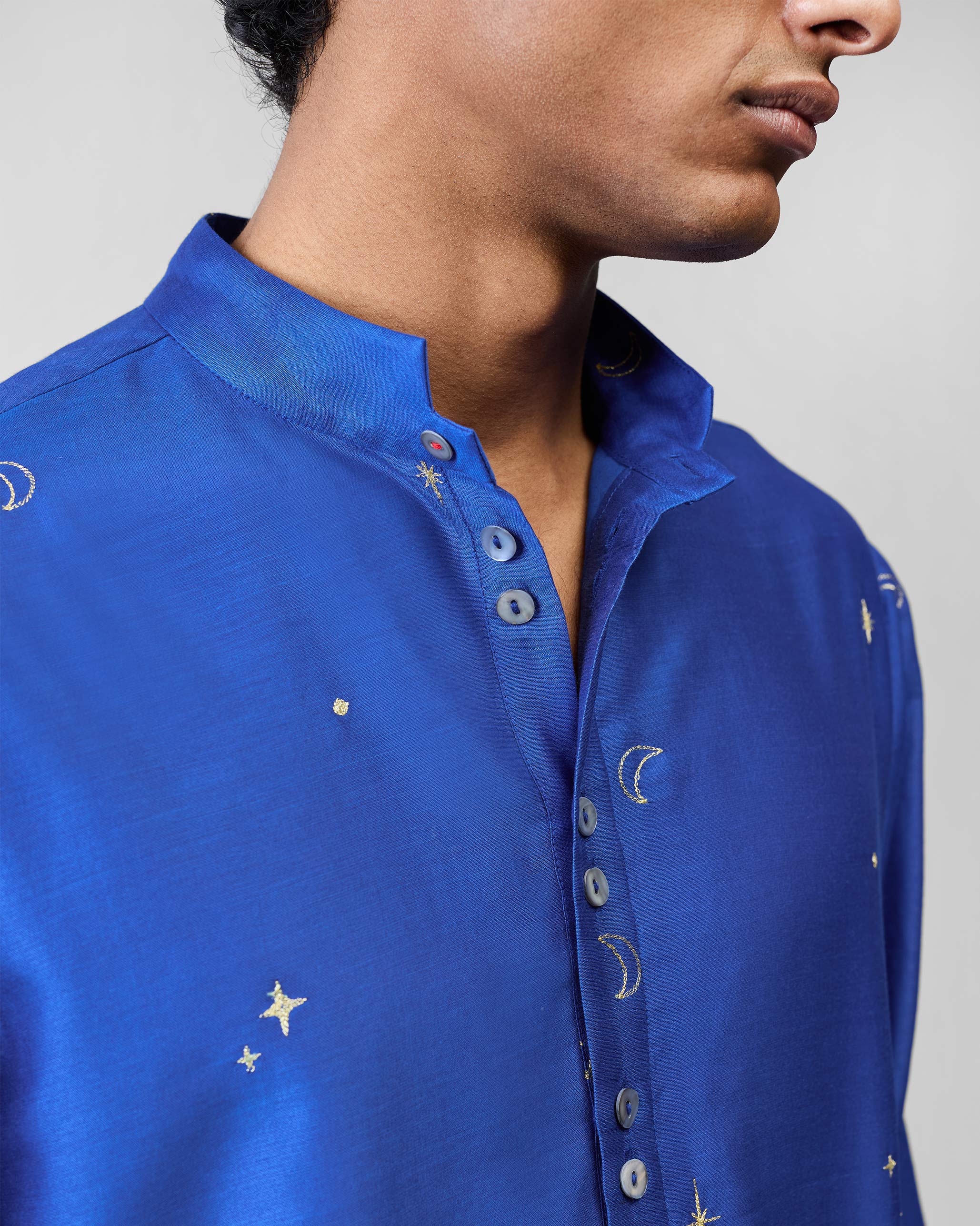 Rey Kurta - Navy & Gold Embroidered - Image 4