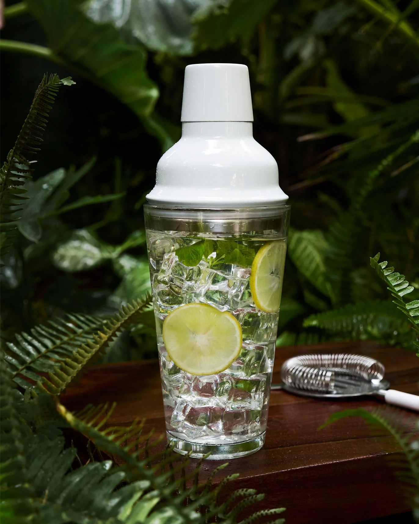 Riverside Cocktail Shaker - White - Image 2