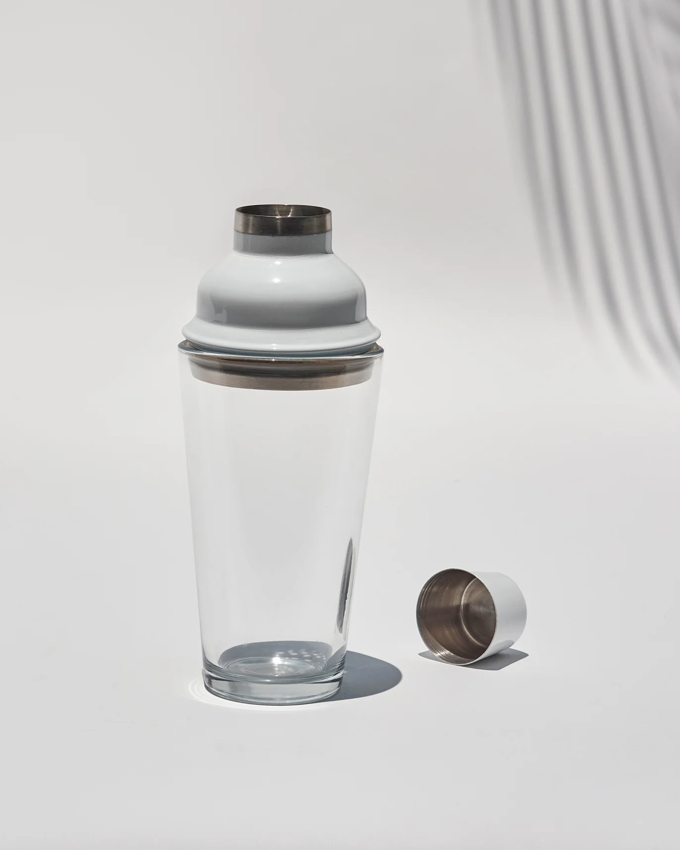 Riverside Cocktail Shaker - White - Image 3
