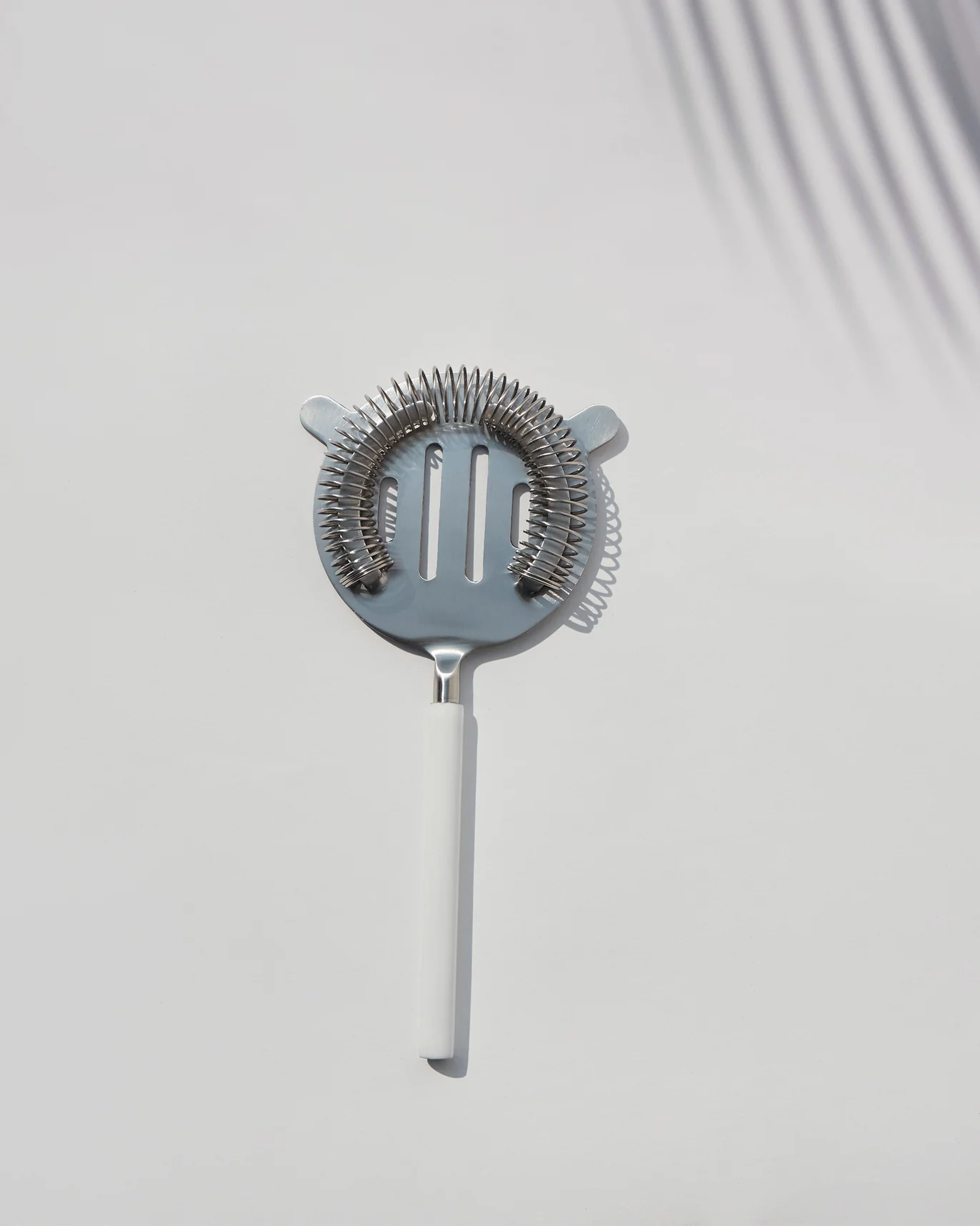 Riverside Cocktail Strainer -White - Image 3