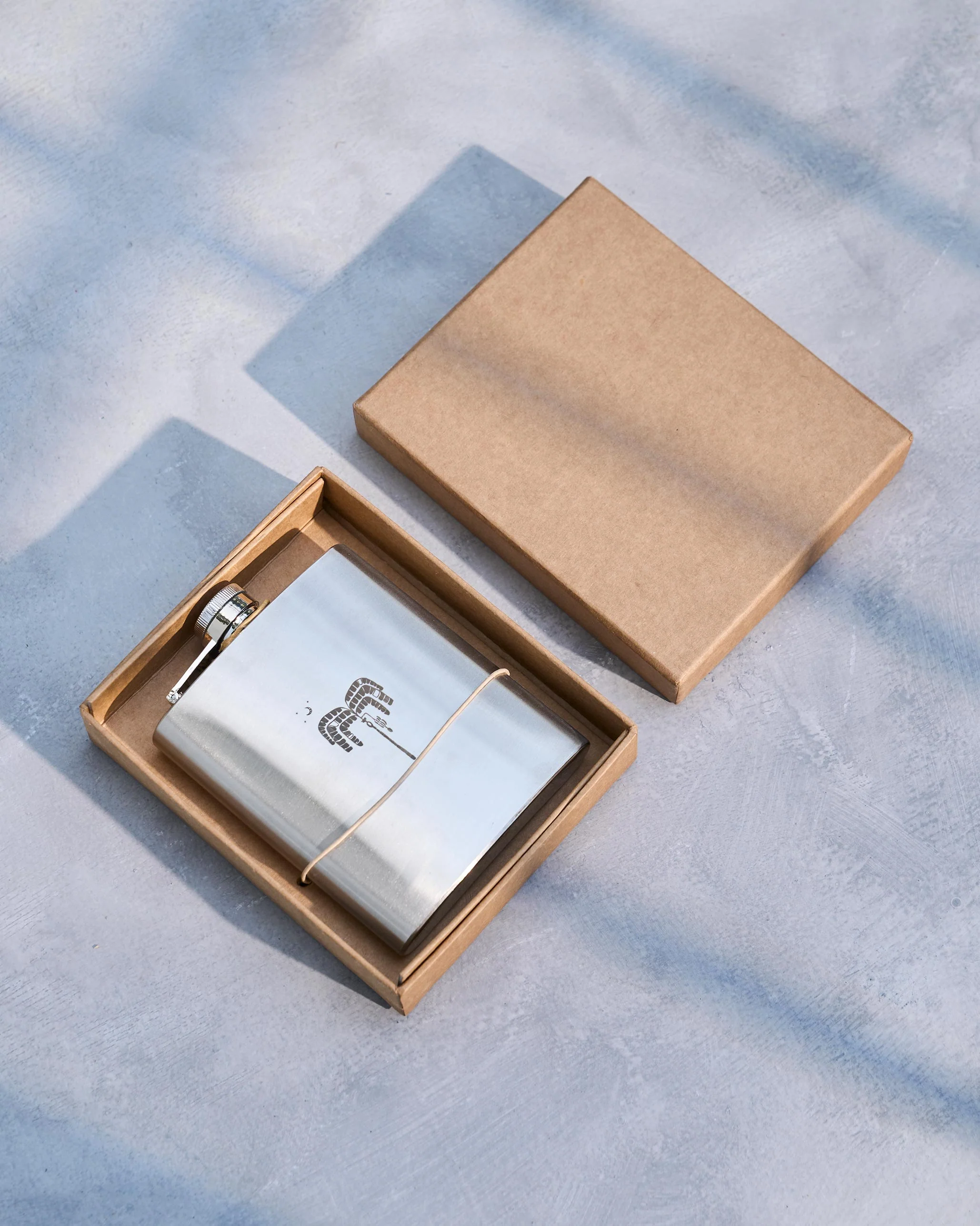 Safari Flask - Image 6