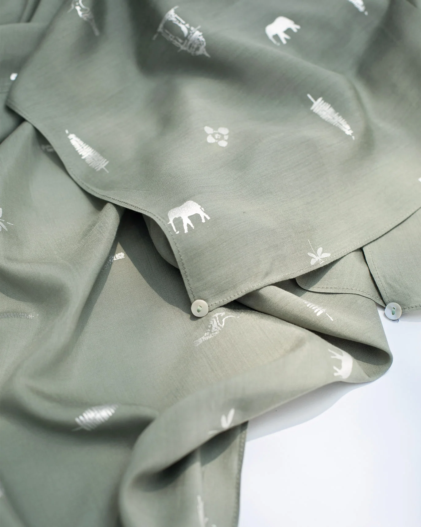 Safari Icon Scarf - Green - Image 2