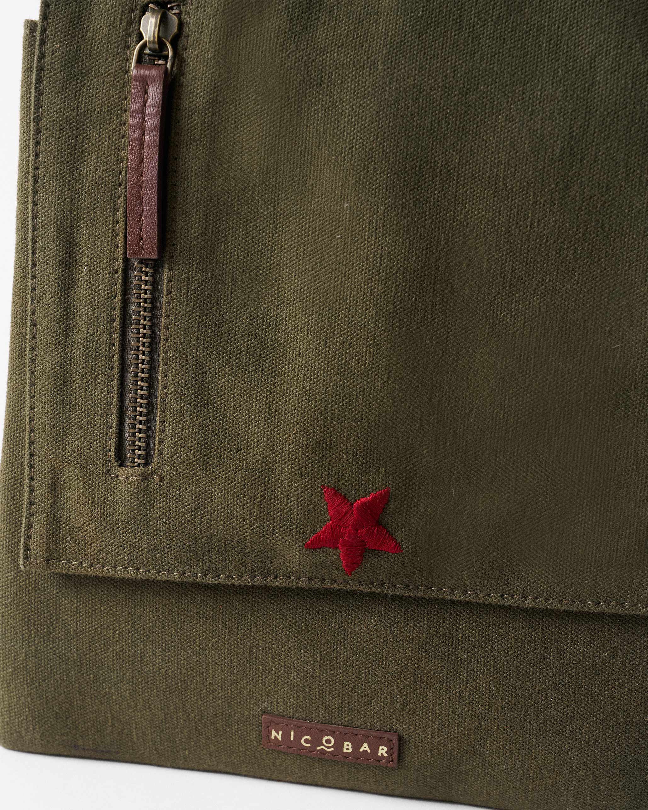Safari Men's Messenger - Olive - Image 5