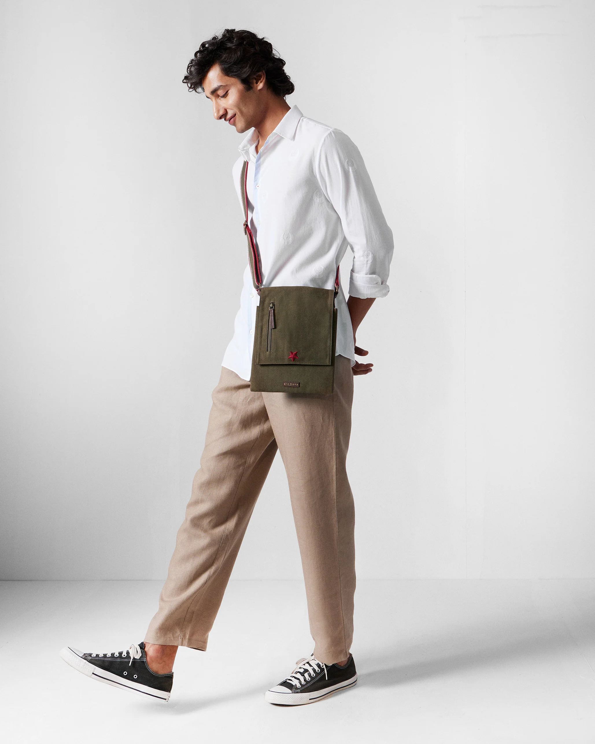 Safari Men's Messenger - Olive - Image 8