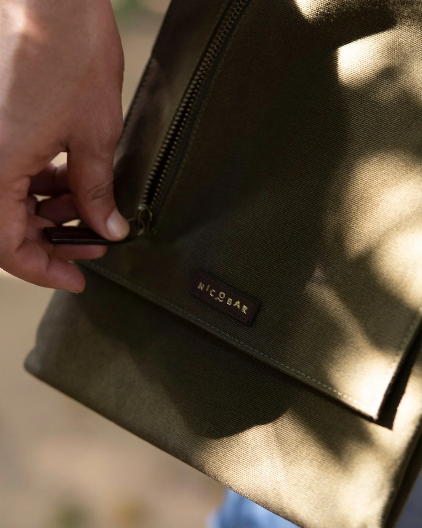 Safari Men's Messenger - Olive - Image 2