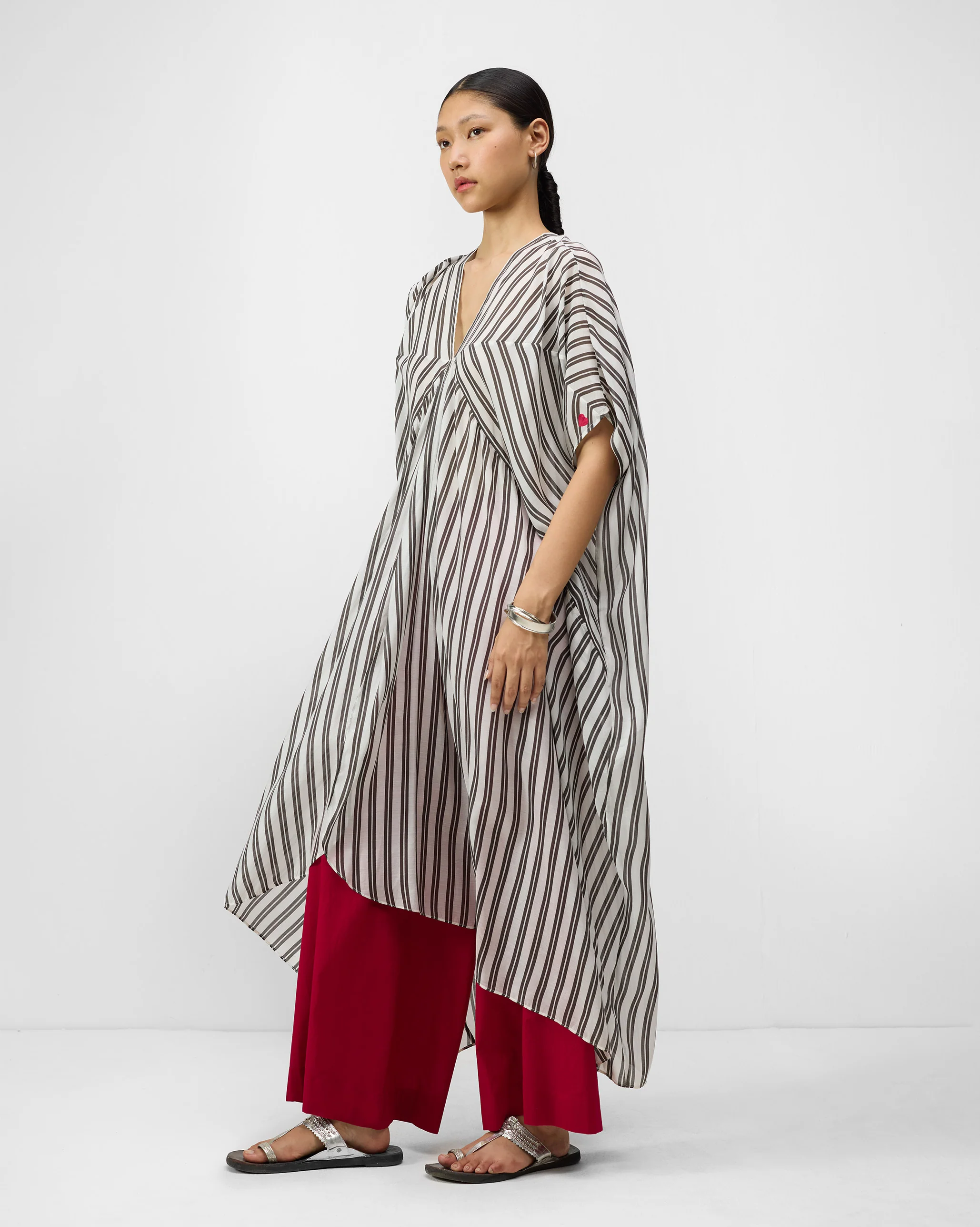 Samara Kaftan - Ivory & Charcoal Print - Image 3