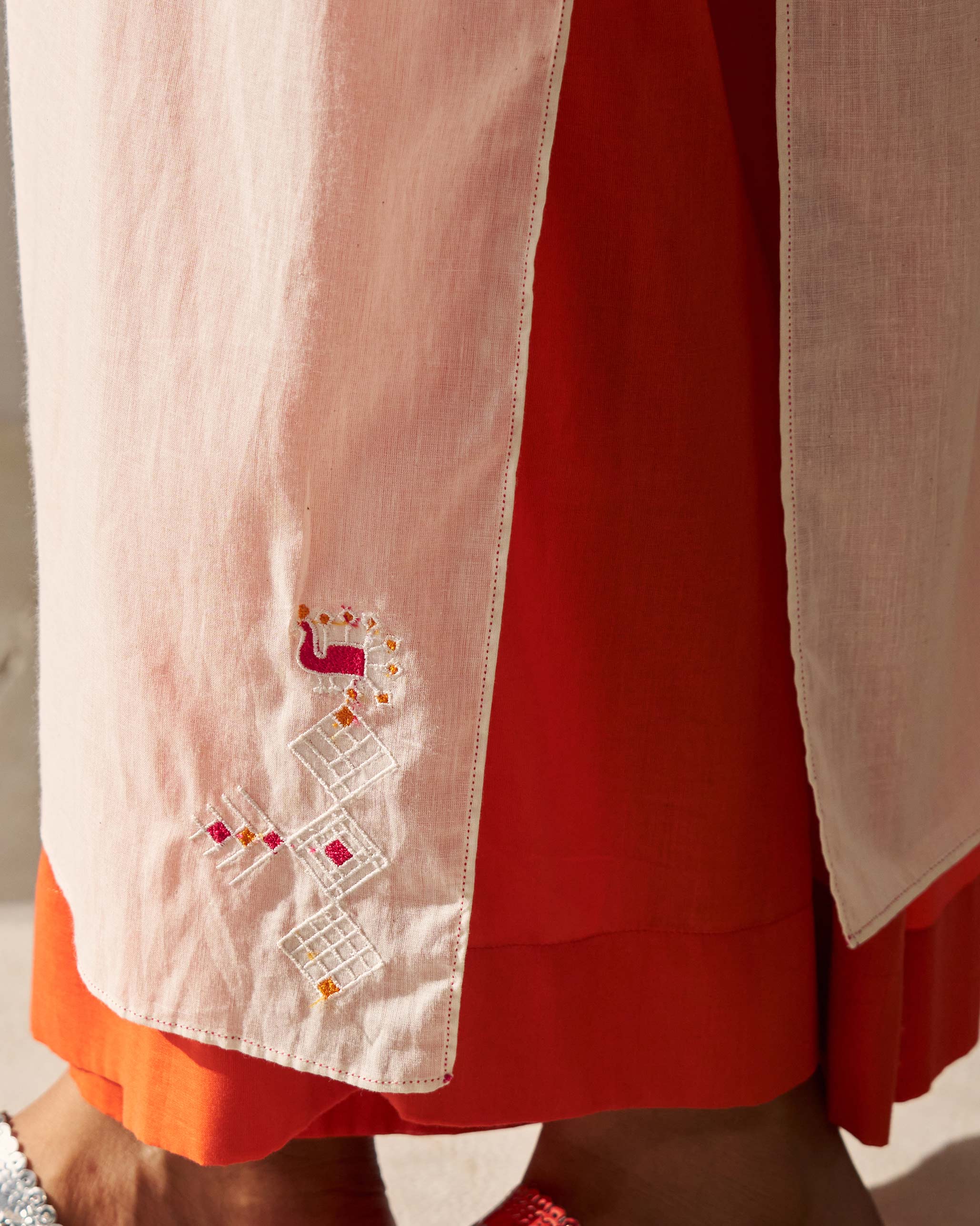 Sara Gathered Kurta - Ivory - Image 4
