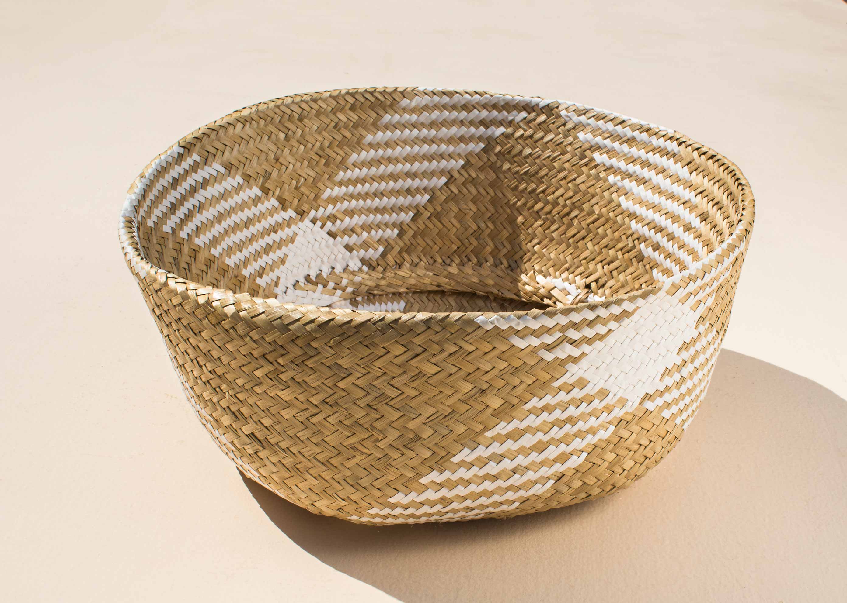 Seagrass Belly Basket - White & Natural - Image 3