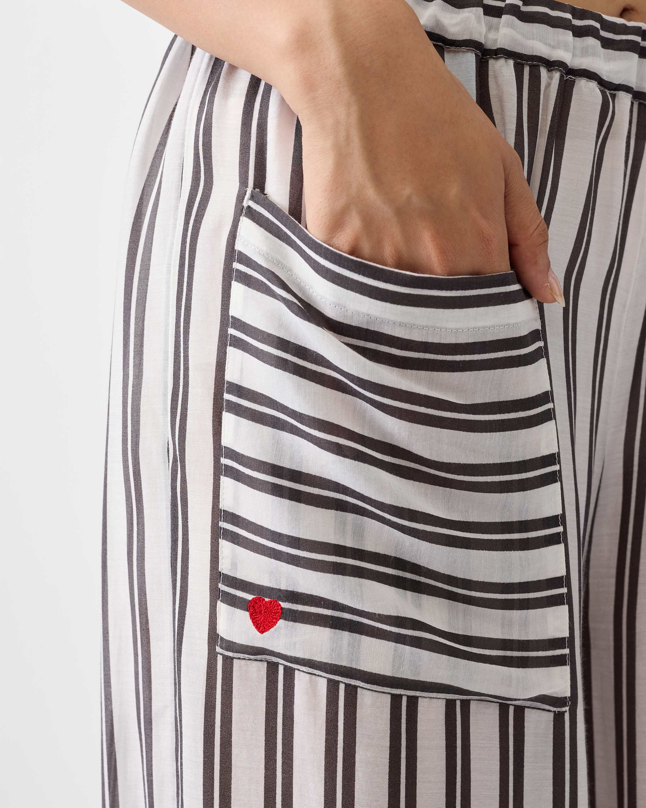 Serene Pants - Ivory & Charcoal Print - Image 4