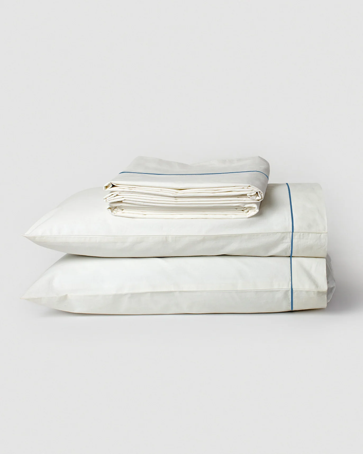 Sheet Set With Contrast Emb (Set of 4) - Image 2