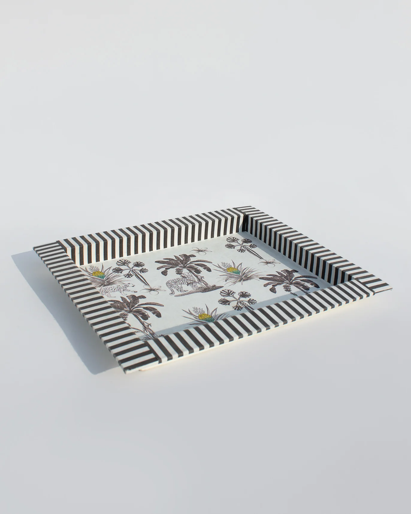 Sher Paper Tray - Image 4