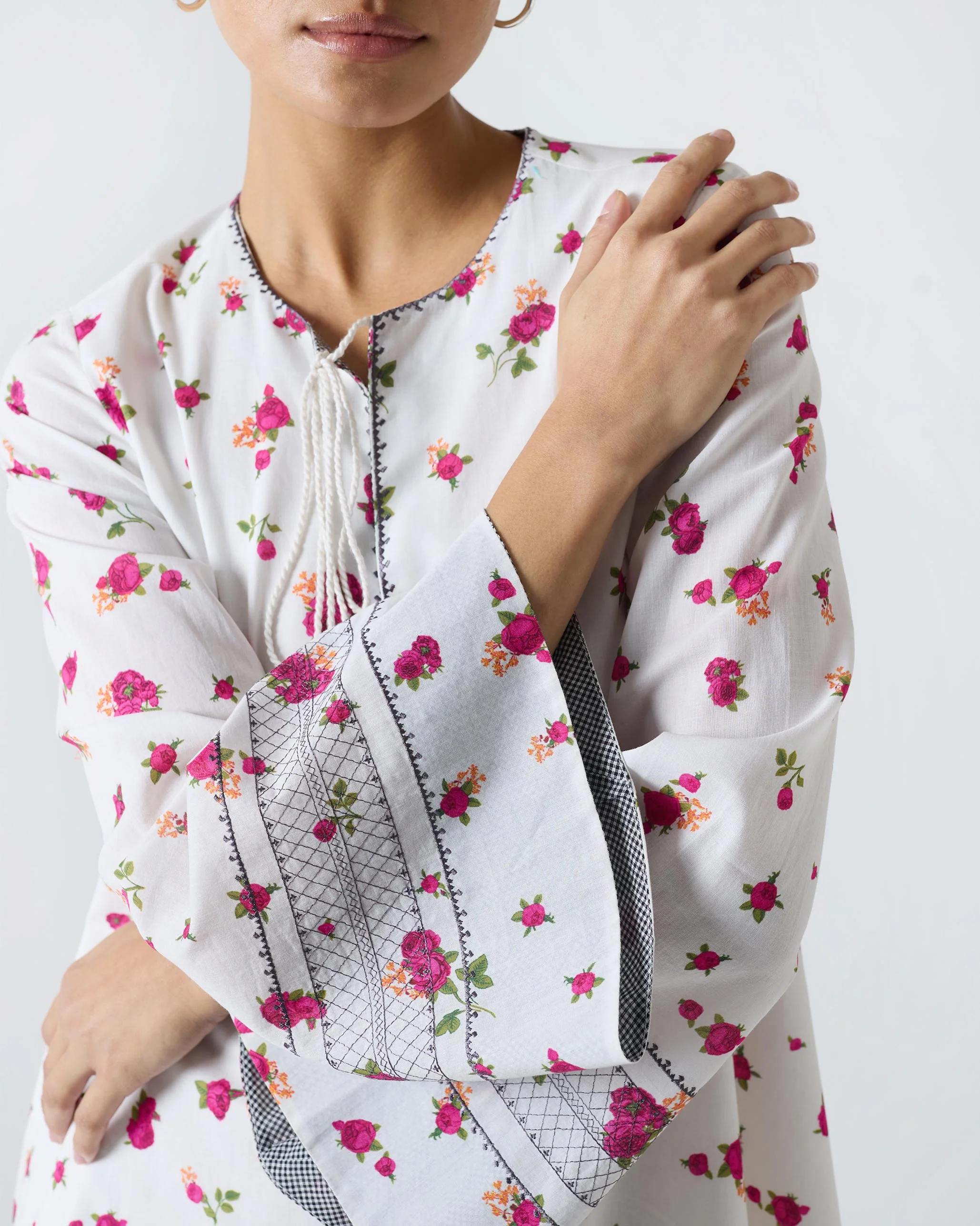 Shiro Beach Dress - White & Fuchsia Print - Image 3