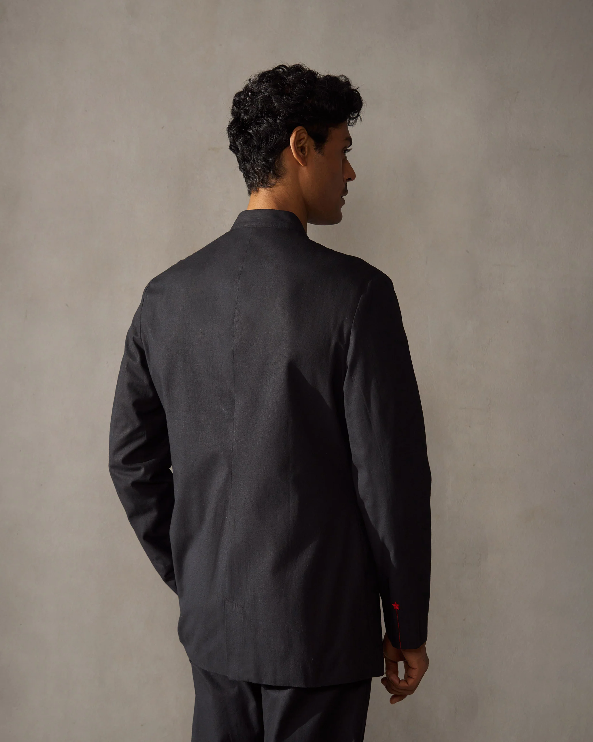 Short Bandhgala Jacket - Black - Image 4