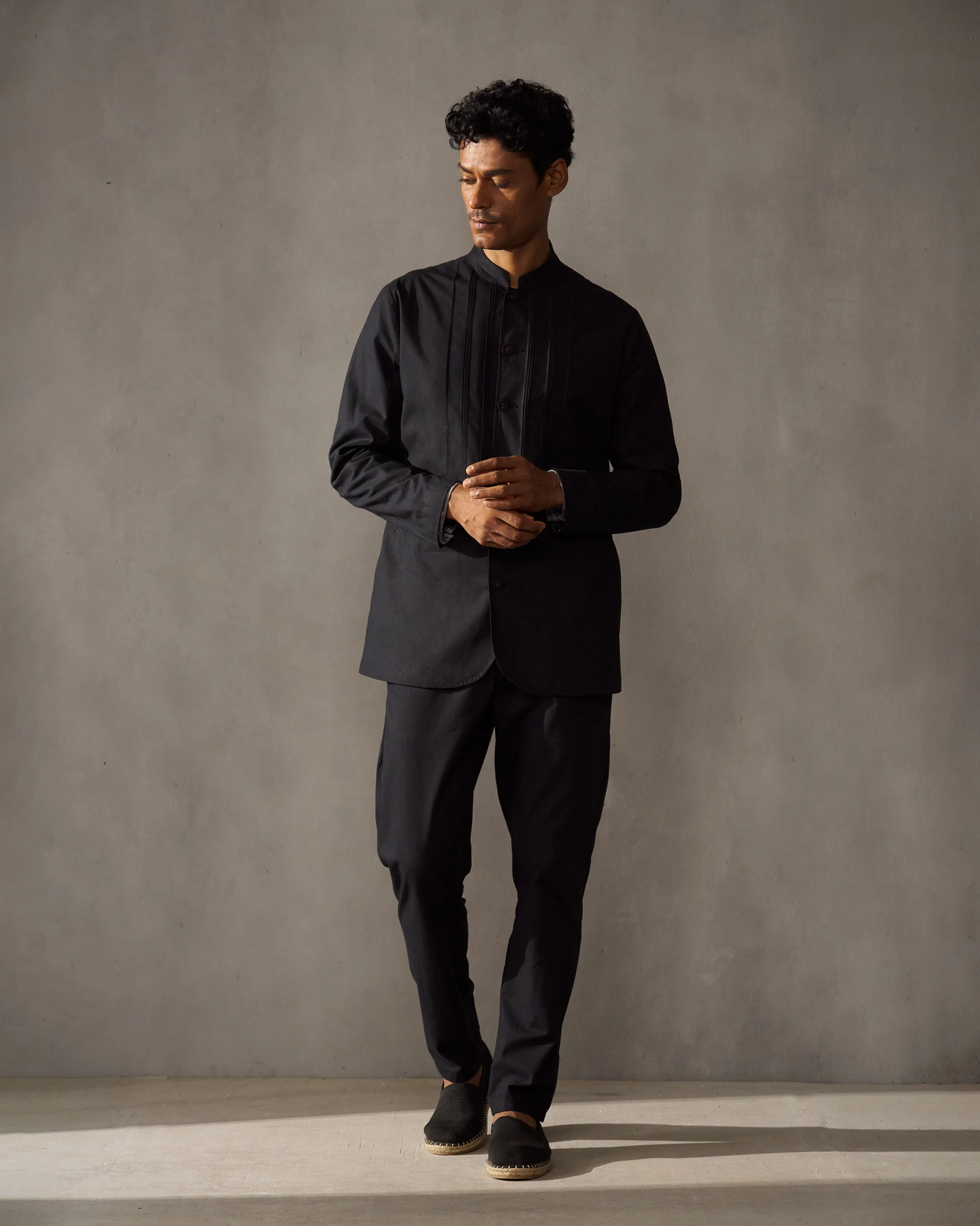 Short Bandhgala Jacket - Black - Image 5