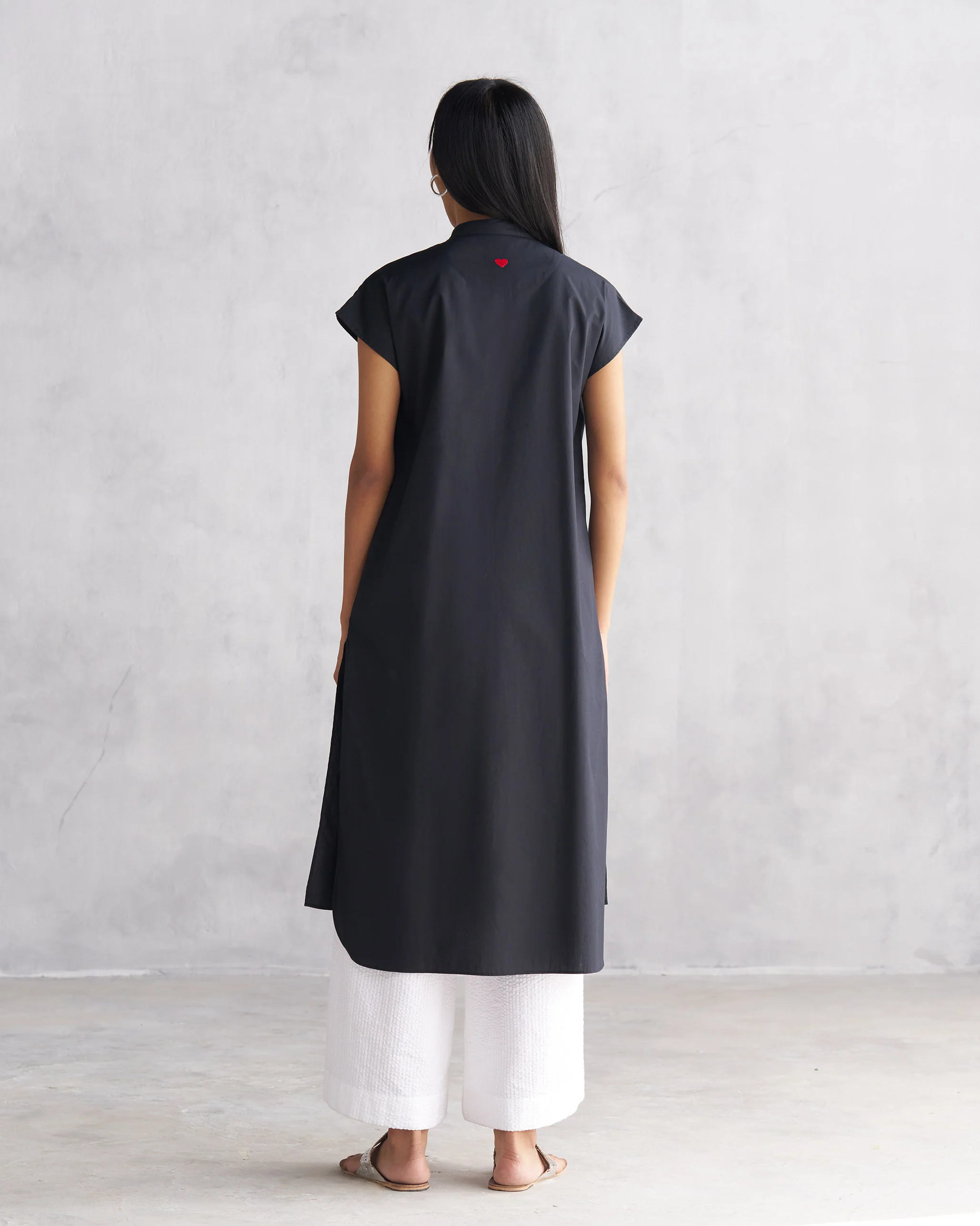 Short Sleeve Kurta - Black - Image 4