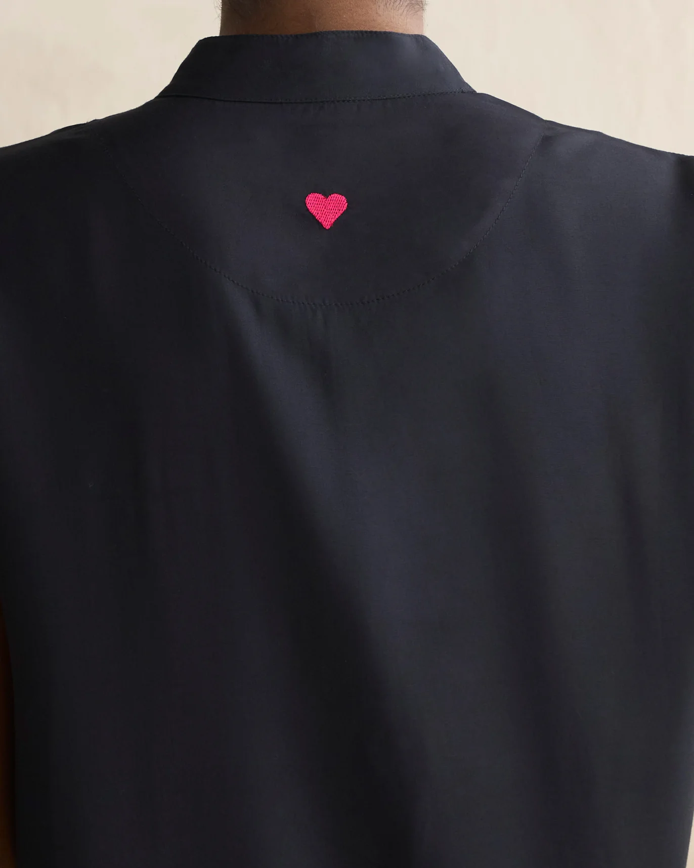 Short Sleeve Kurta - Black - Image 2