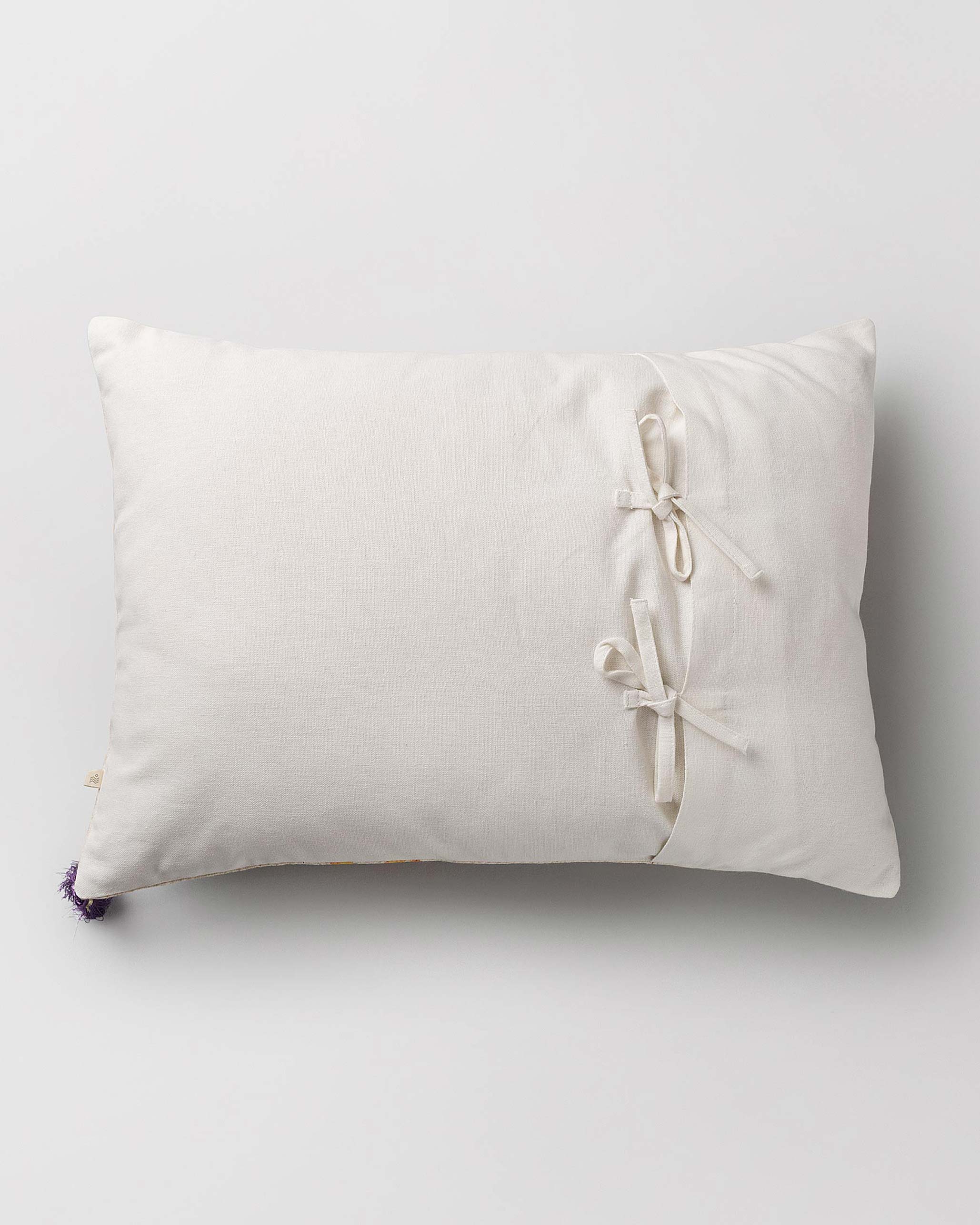 Shunran Pillow Cover - Image 2