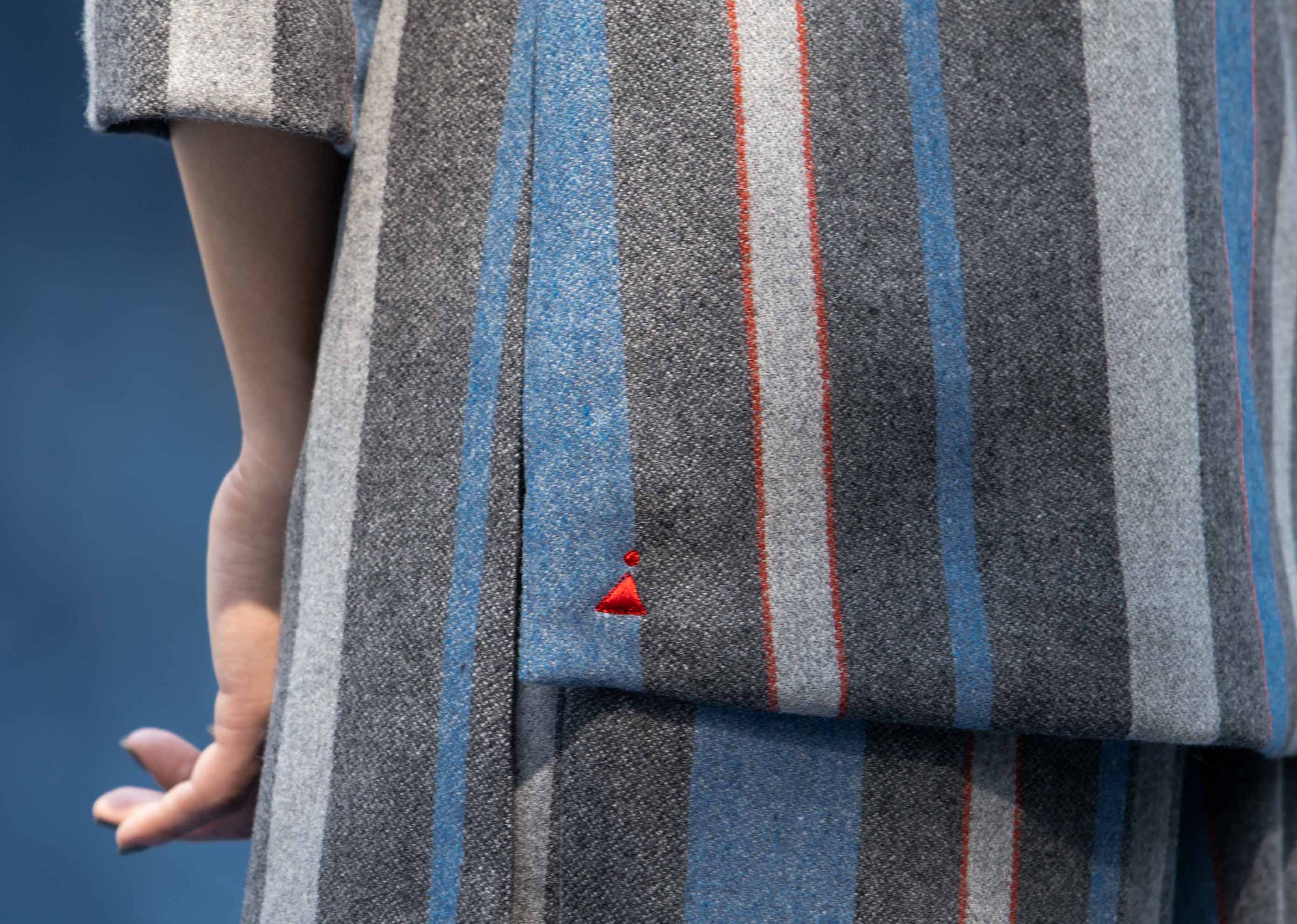 Side high Slit Stripe Top - Image 3