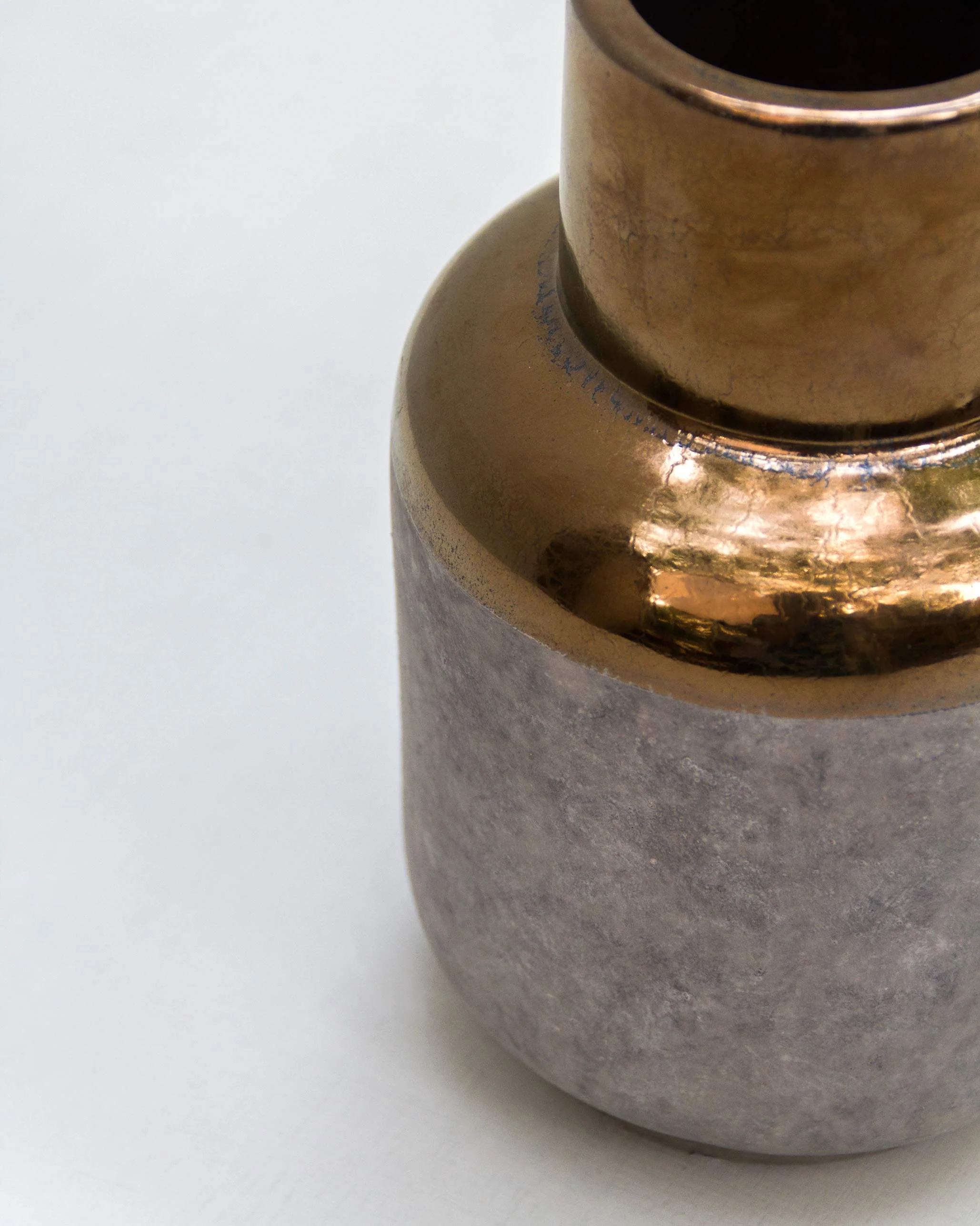 Sigiriya Bottle Vase - Image 2