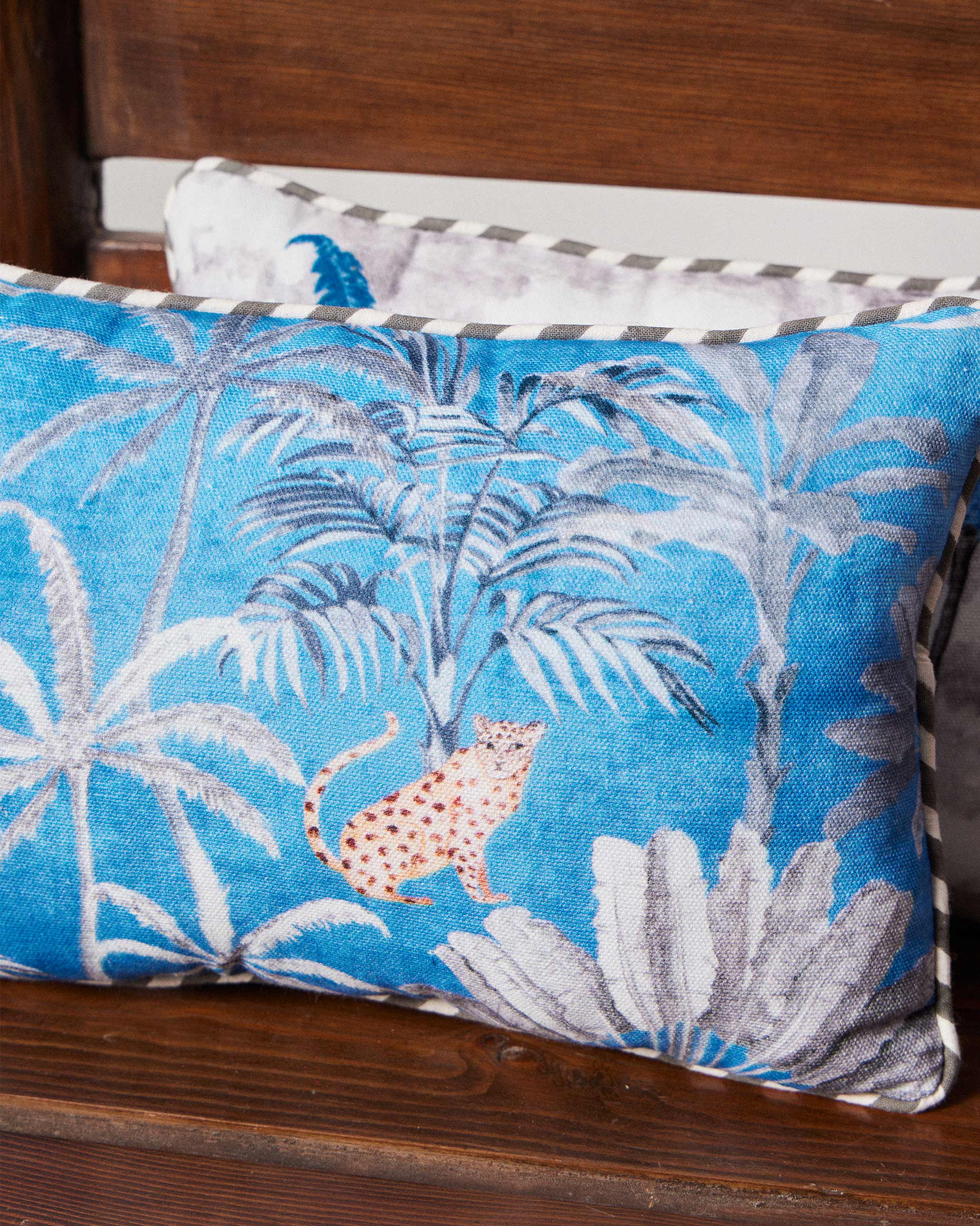 Sindhu Car Cushion- Blue - Image 4