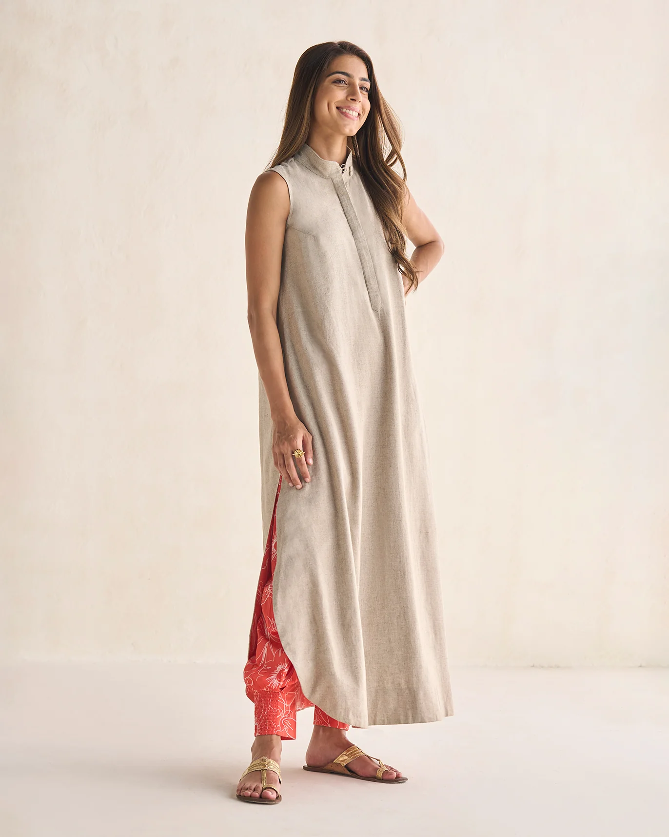 Sleeveless High Neck Kurta - Natural - Image 4