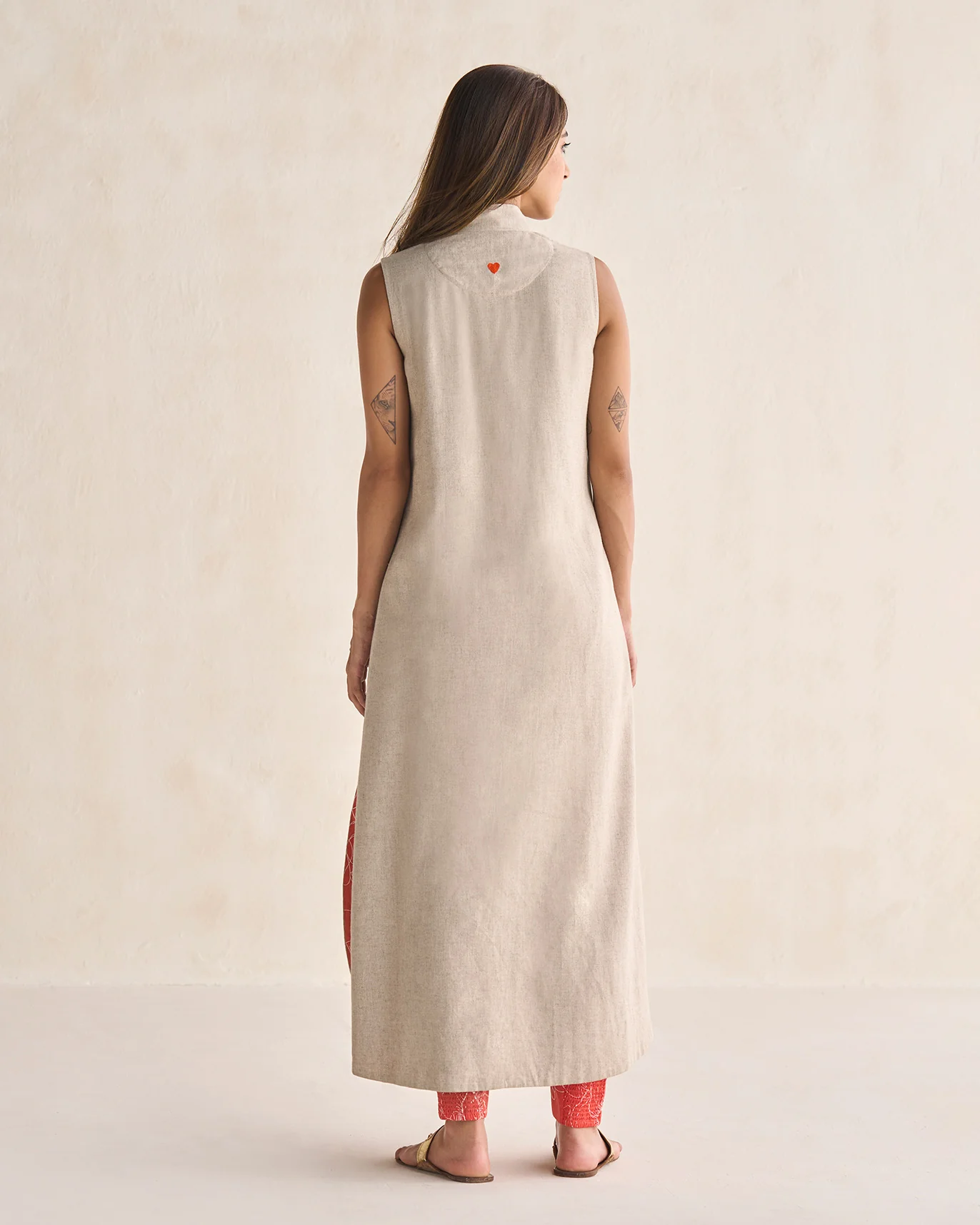 Sleeveless High Neck Kurta - Natural - Image 5