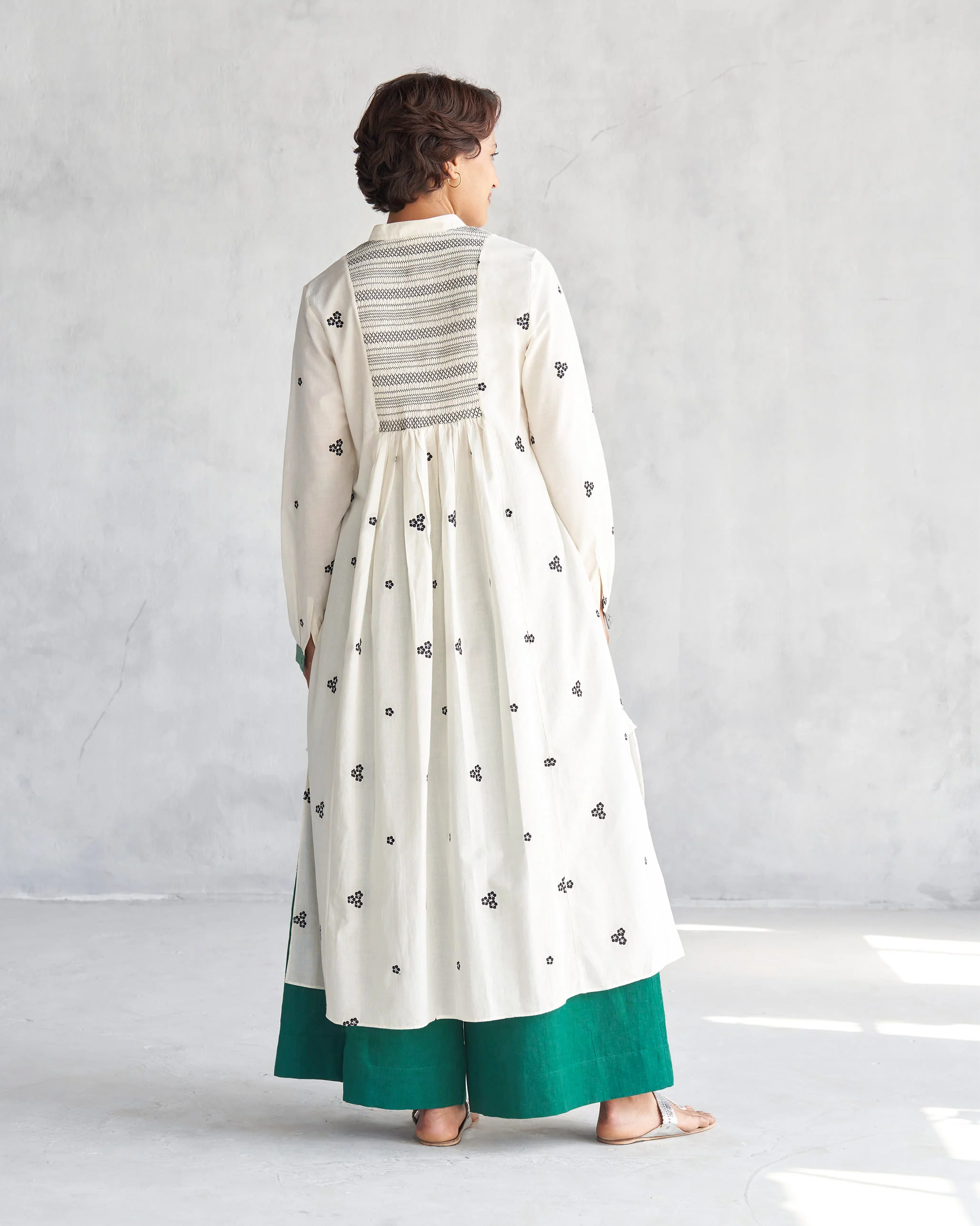 Smocked Back Kurta - Ivory - Image 4