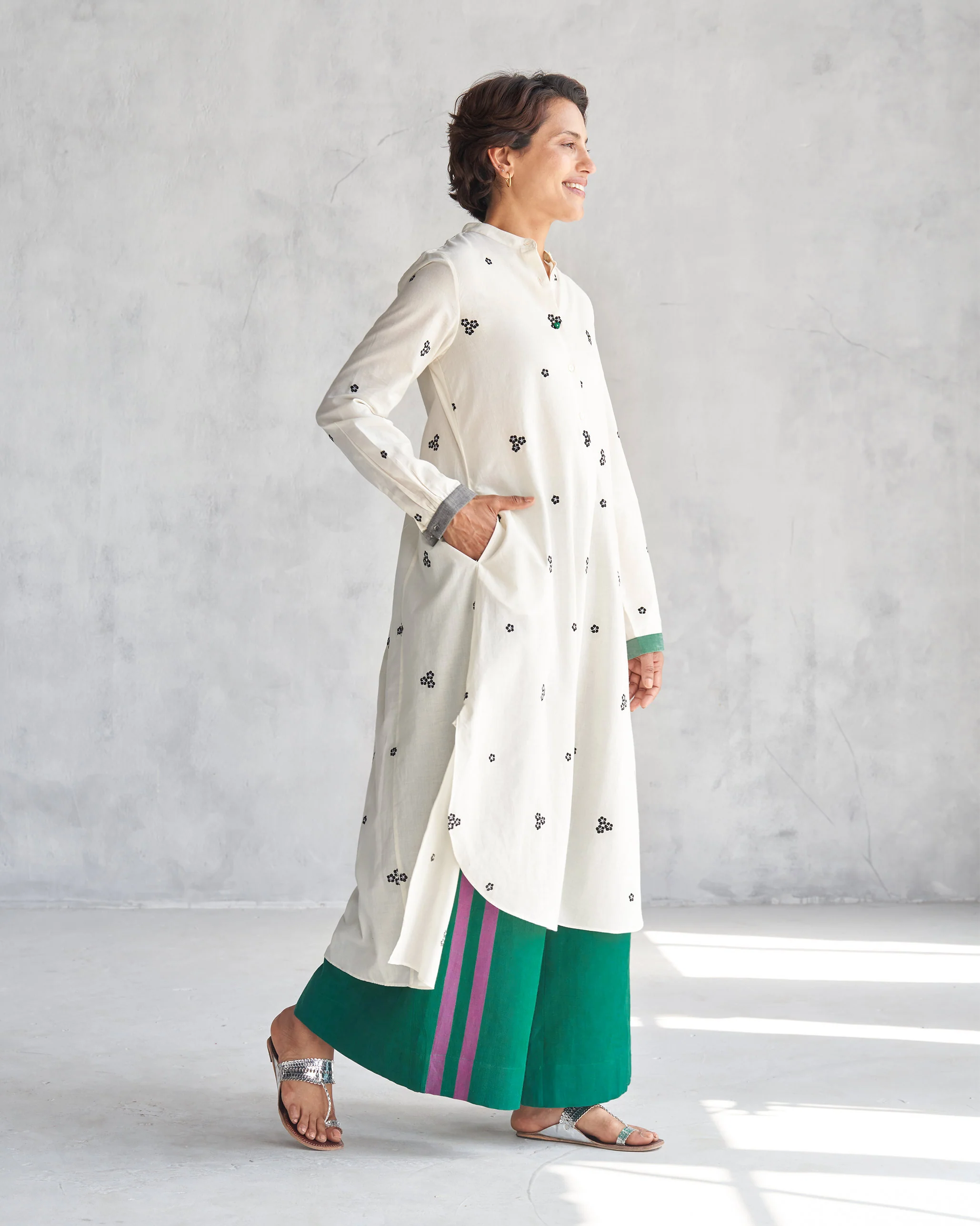 Smocked Back Kurta - Ivory - Image 6