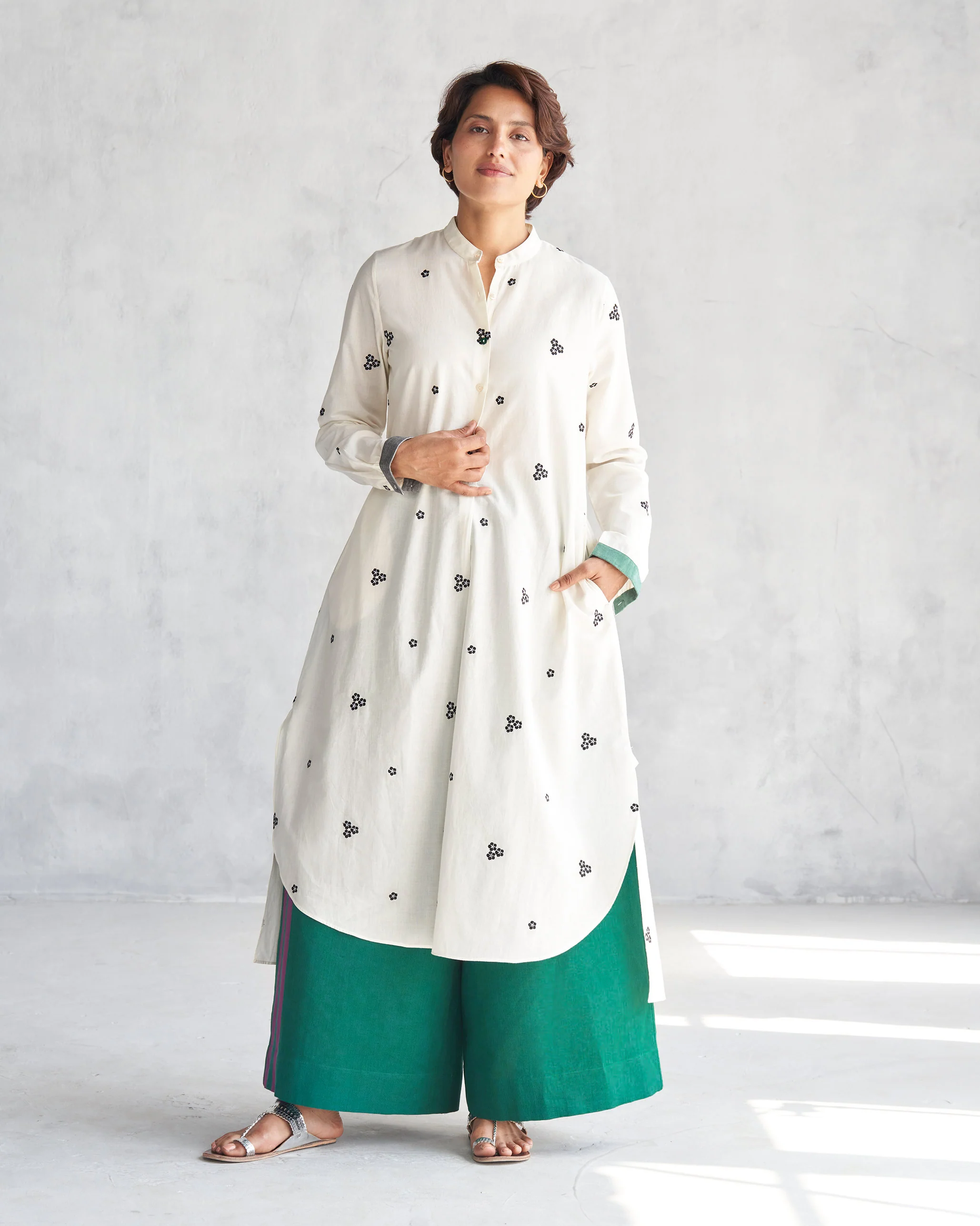 Smocked Back Kurta - Ivory - Image 7