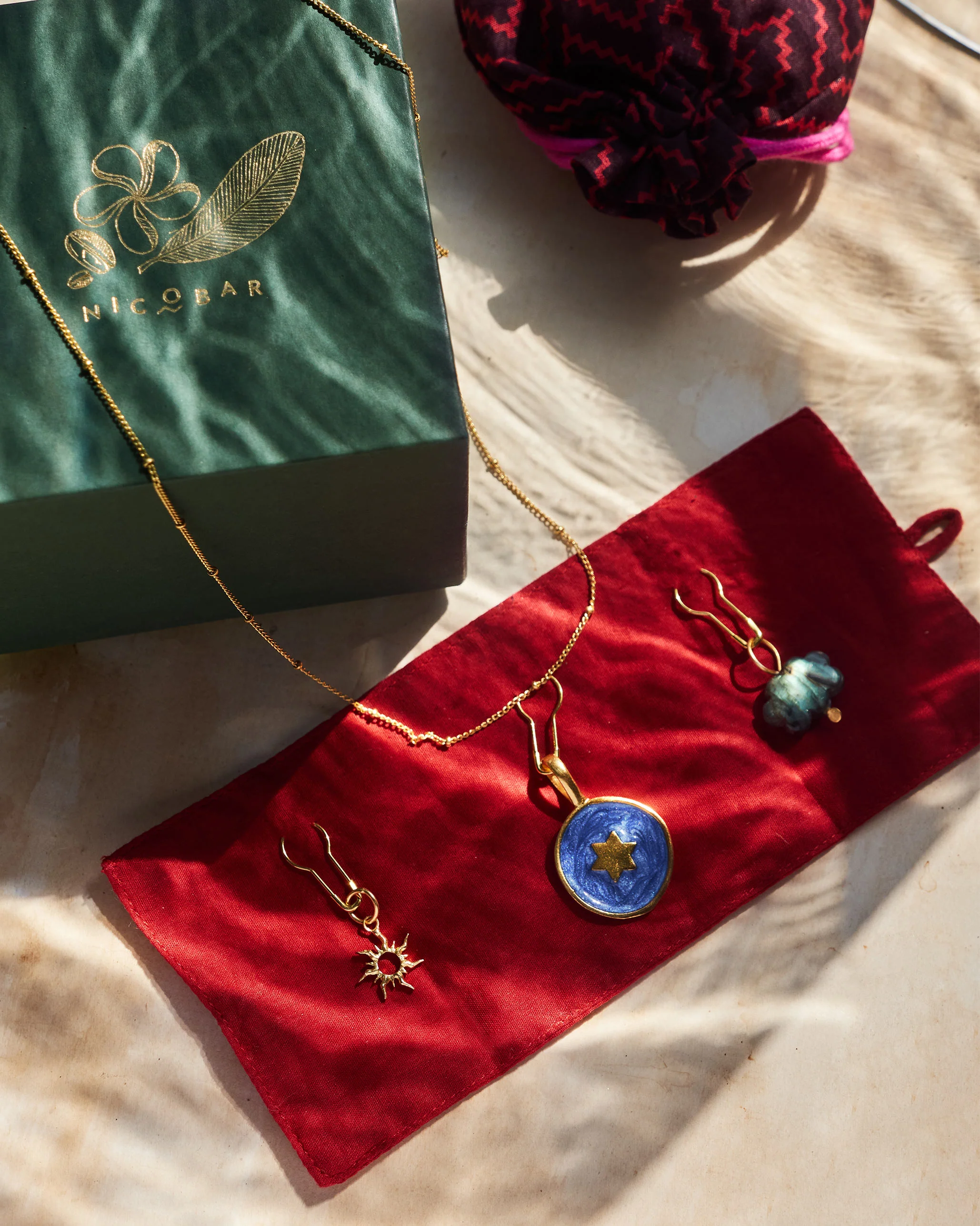 Star Light Necklace - Gold - Image 3