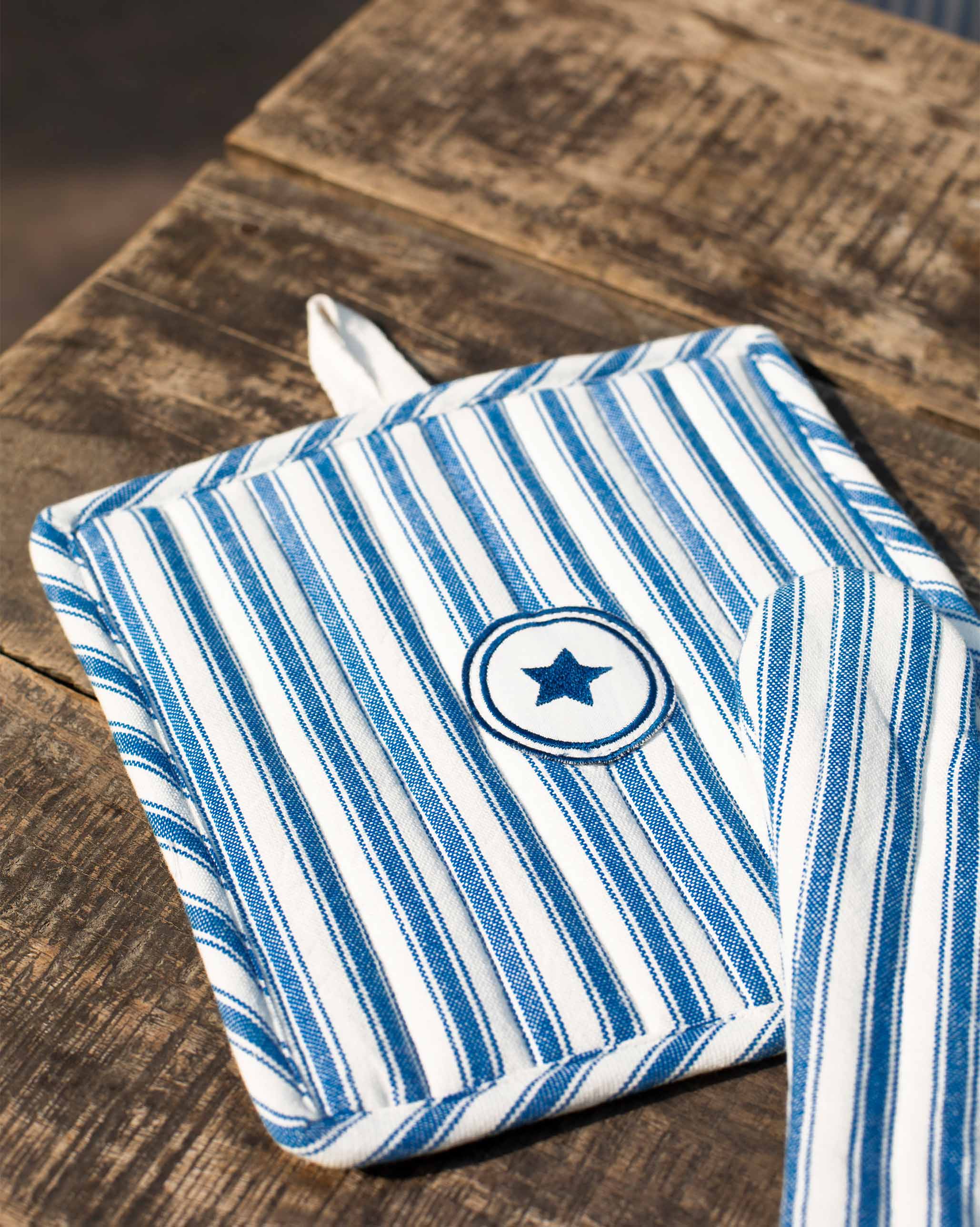 Star Oven Mitt and Pot Holder - Image 4