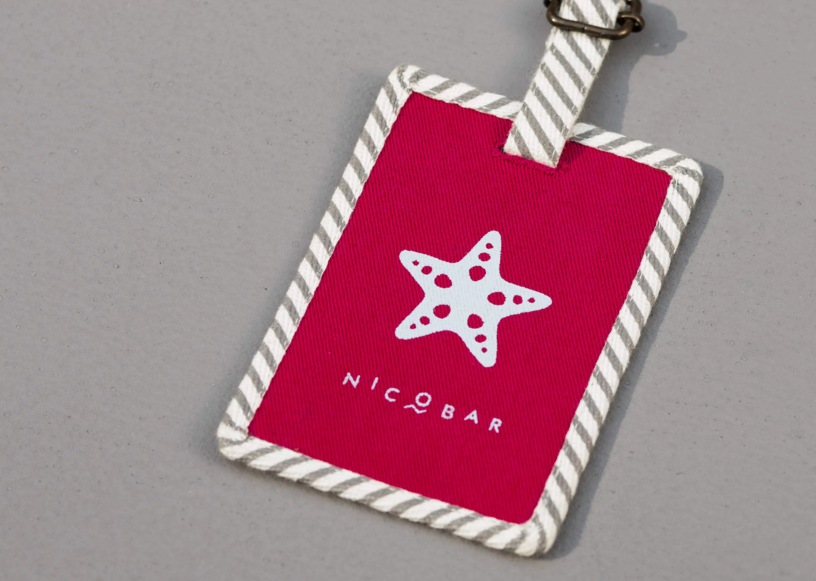 Starfish Bag Tag - Beetroot - Image 3
