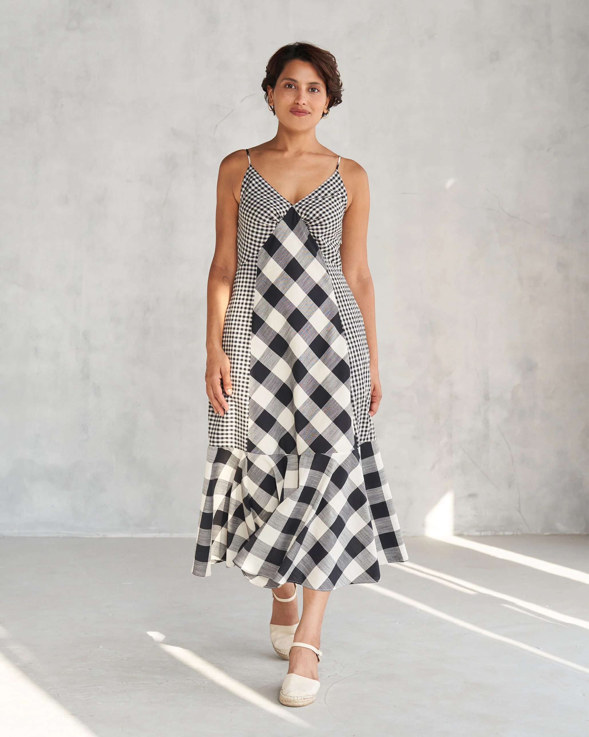 Strappy Tiered Dress - Ivory & Black - Image 6
