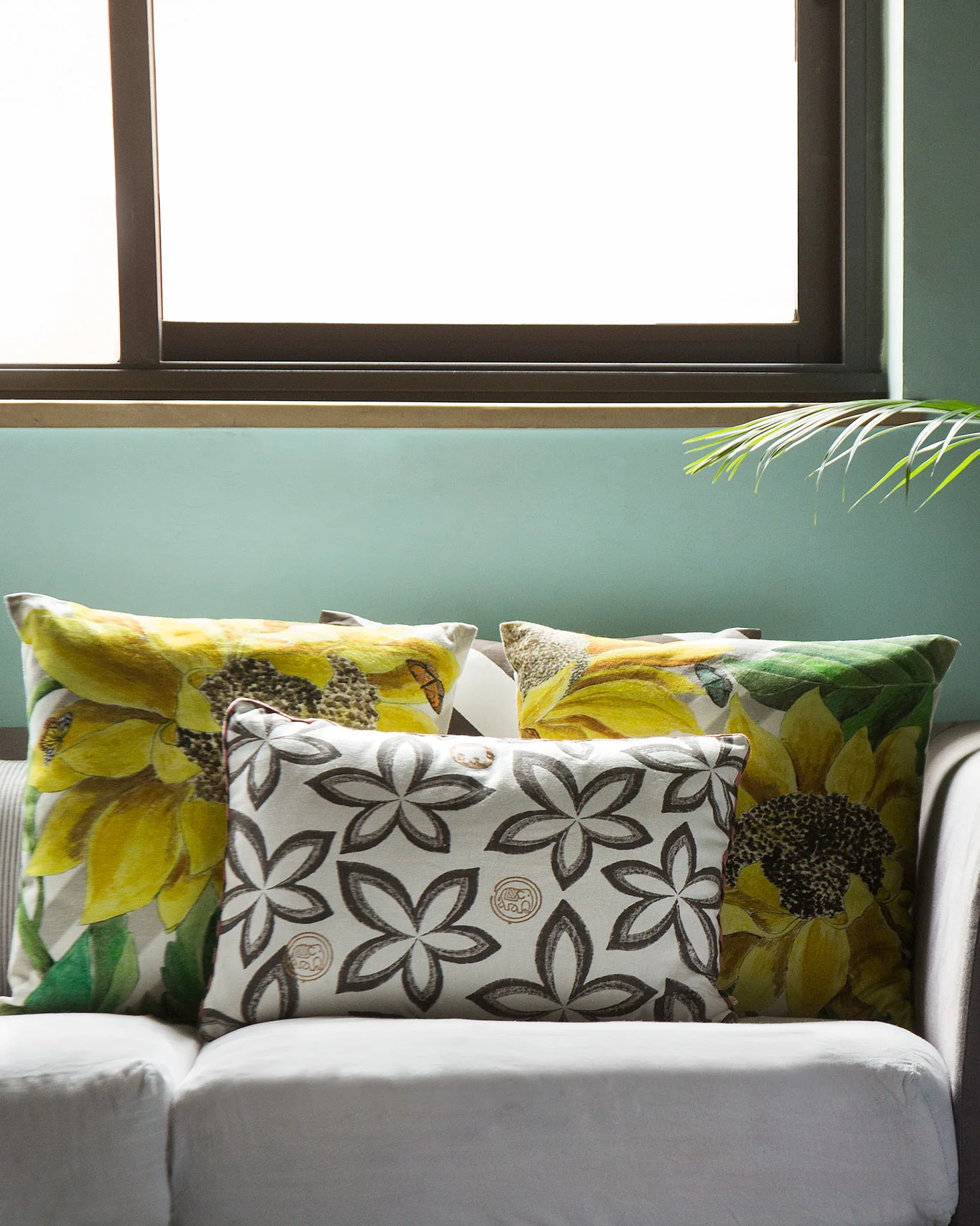 Sunflower Coppia Cushion Cover - Image 2