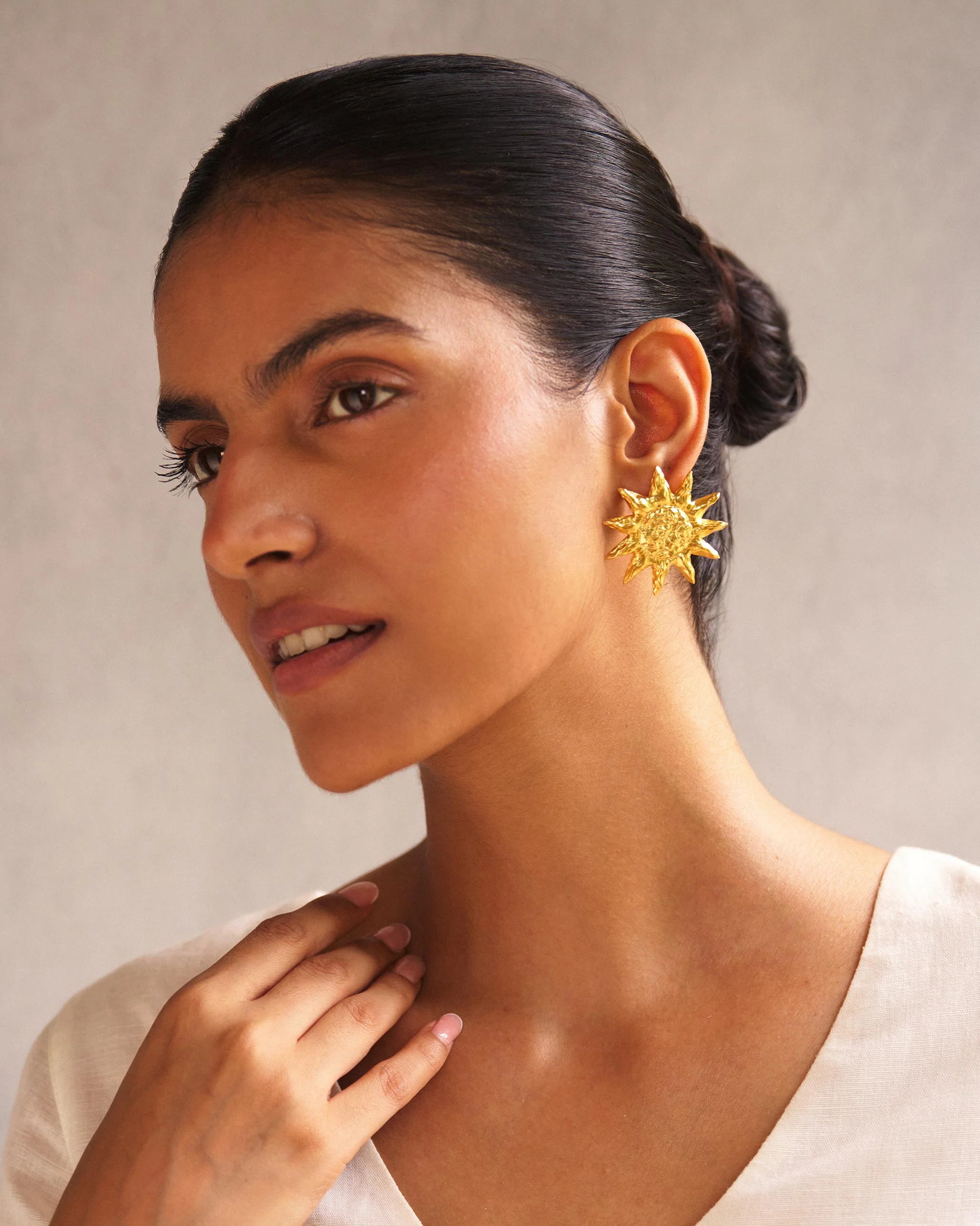 Sunflower Earrings - Gold - Image 4